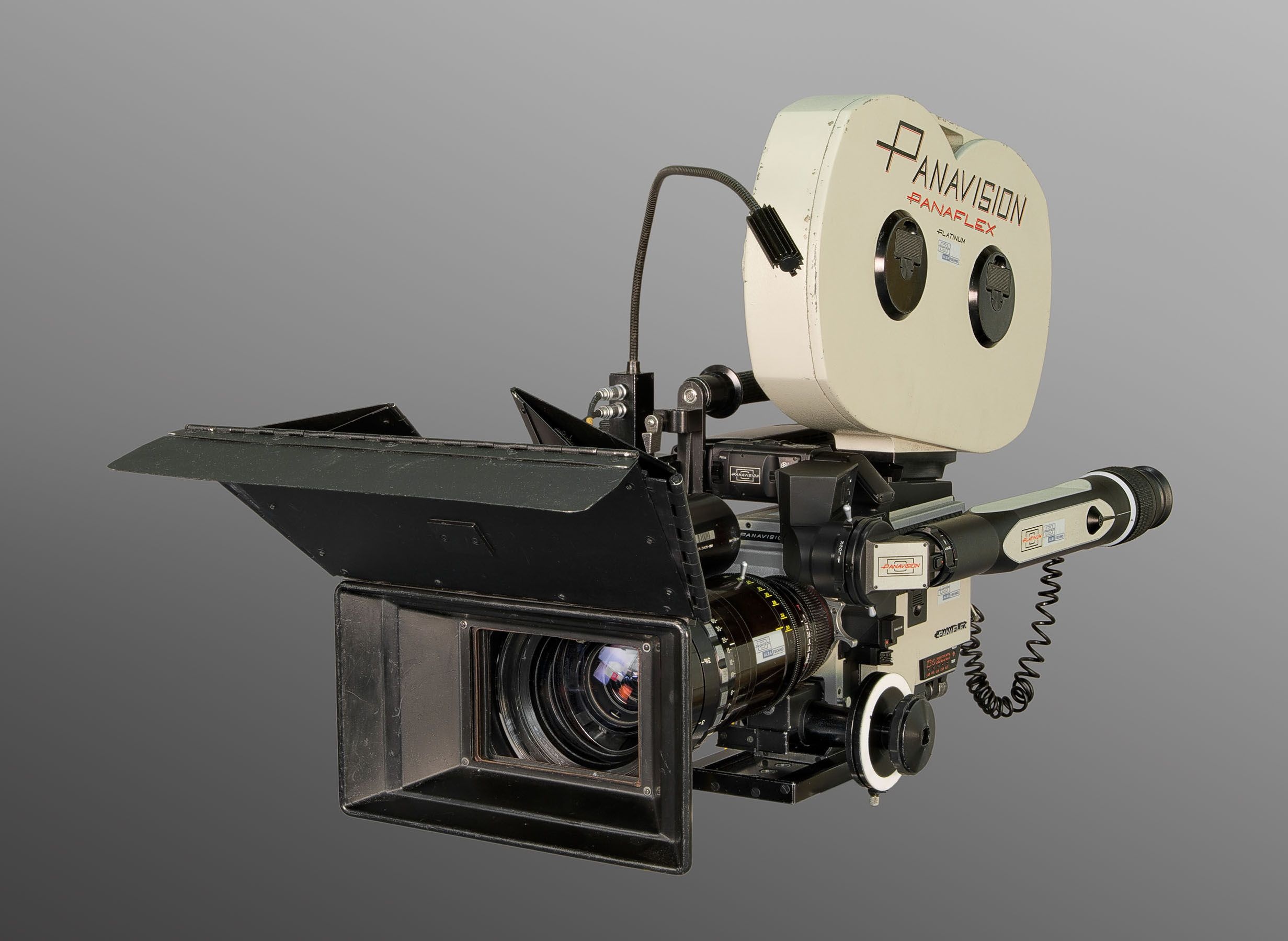 Panaflex Gold II, 1987 cinema camera, Film industry, Classic cinematography, 2470x1800 HD Desktop