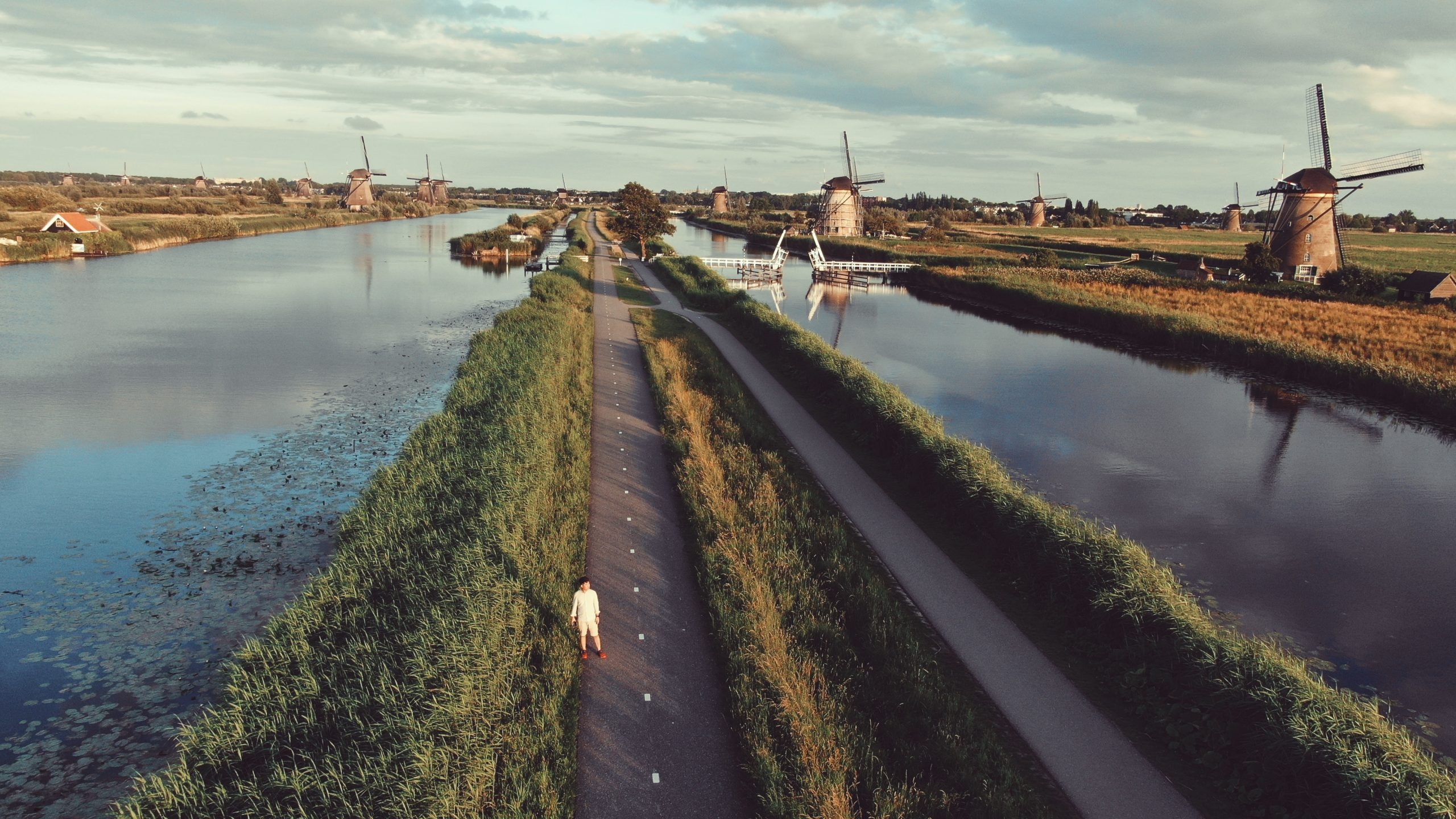 Oldest windmill village, Netherlands, Fairyland, Dutch heritage, 2560x1440 HD Desktop