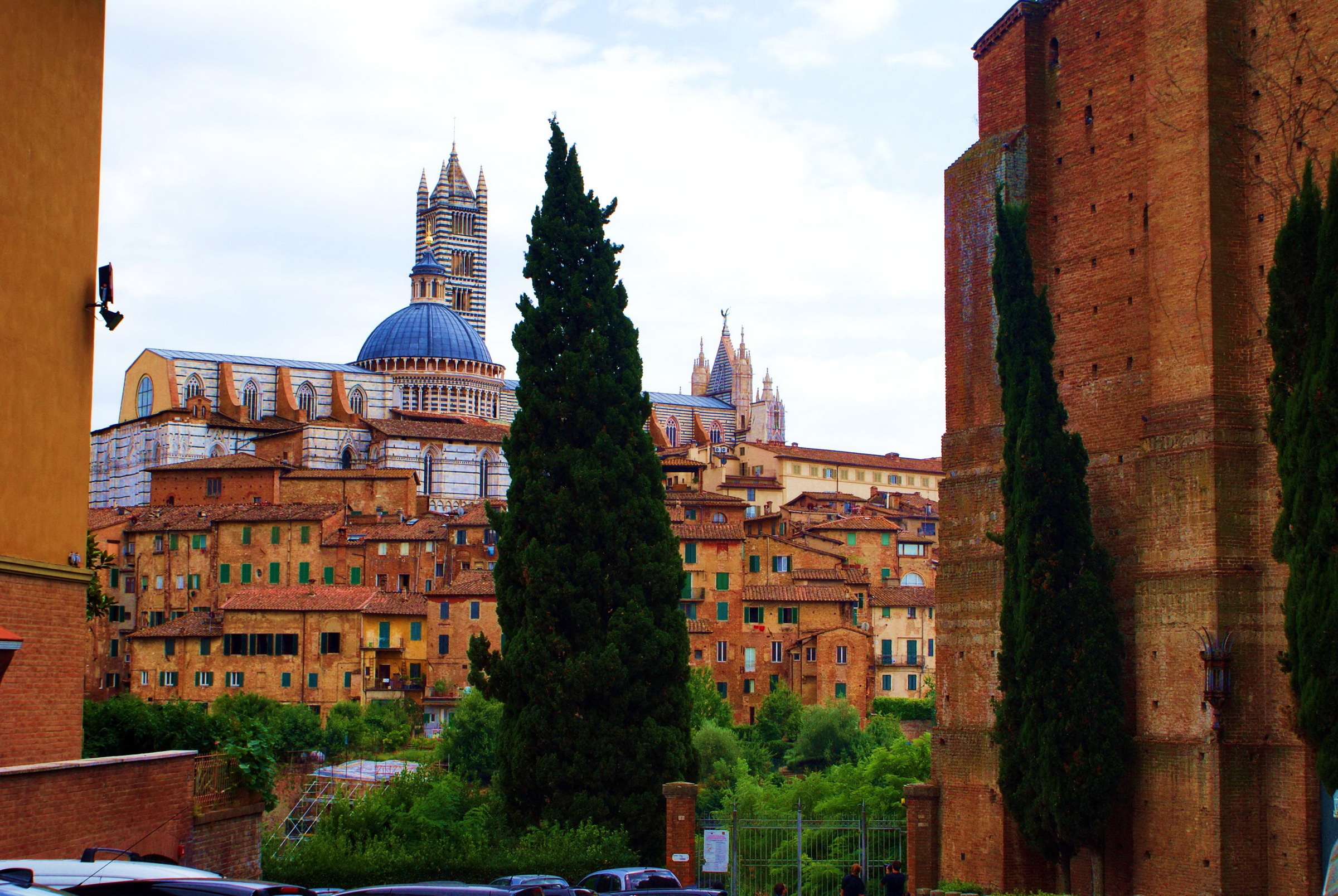 Siena Cathedral, Cultural treasure, Stunning visuals, Siena skyline, 2400x1610 HD Desktop
