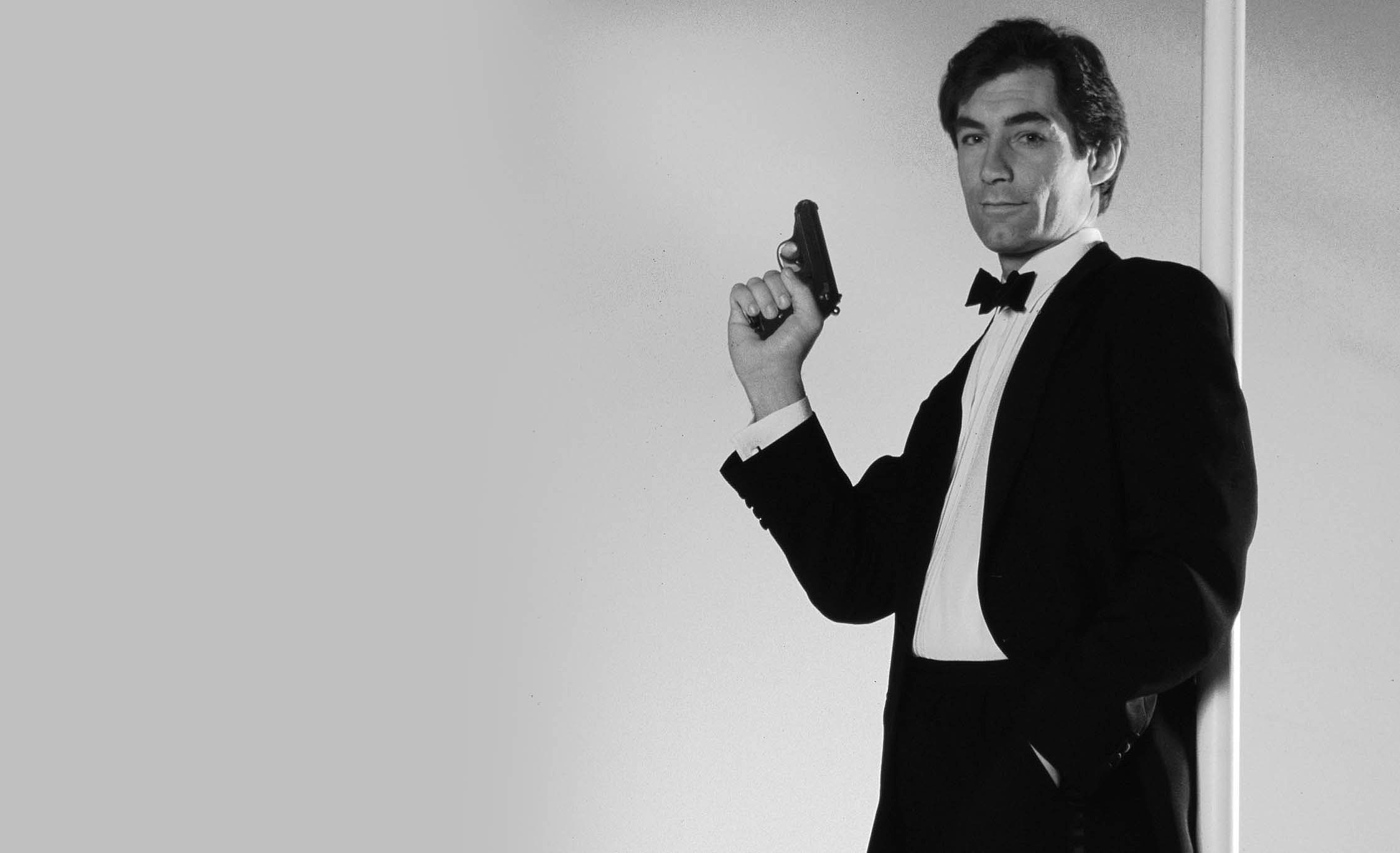 James Bond movie, Timothy Dalton, iconic black and white, 007, 2250x1380 HD Desktop