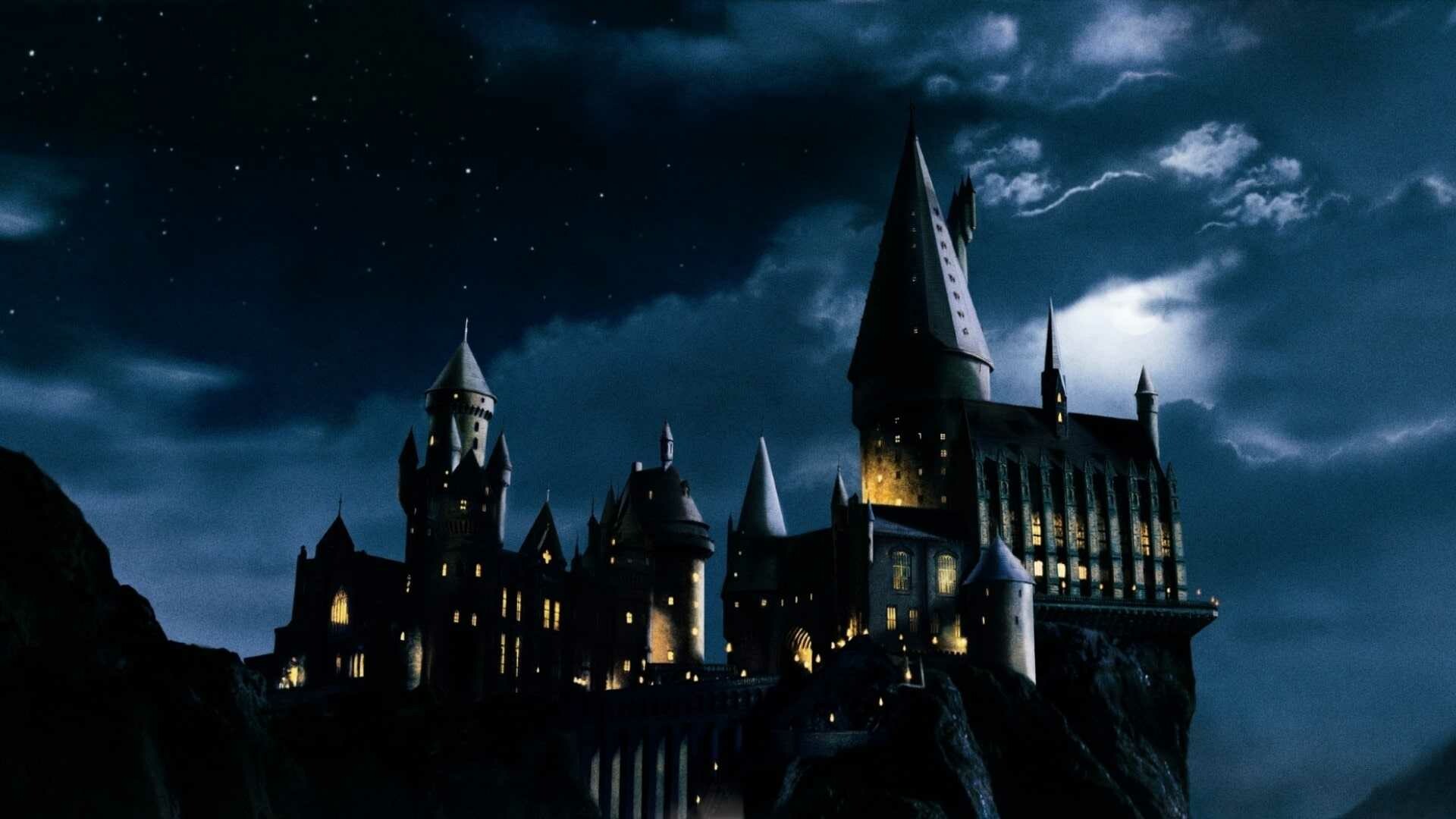 Harry Potter: Hogwarts School of Witchcraft and Wizardry, A Scottish wizarding school located in the Scottish Highlands. 1920x1080 Full HD Wallpaper.