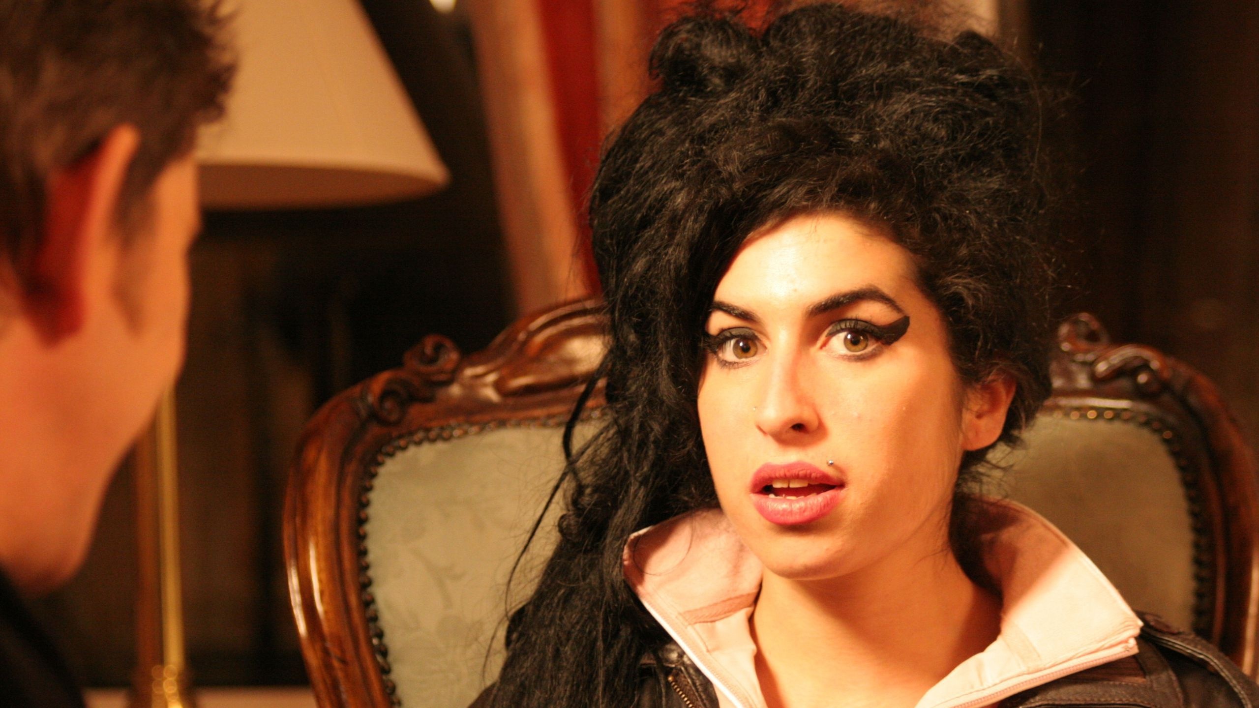 Amy Winehouse, Full HD wallpapers, Crystal clear images, 2560x1440 HD Desktop