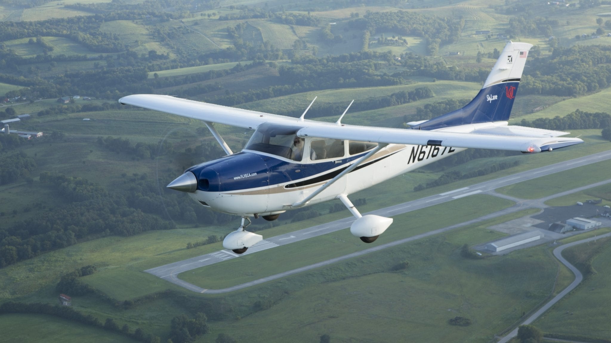 Cessna 182, Sporty skydancer, Flight agility, Airmanship mastery, 2050x1160 HD Desktop