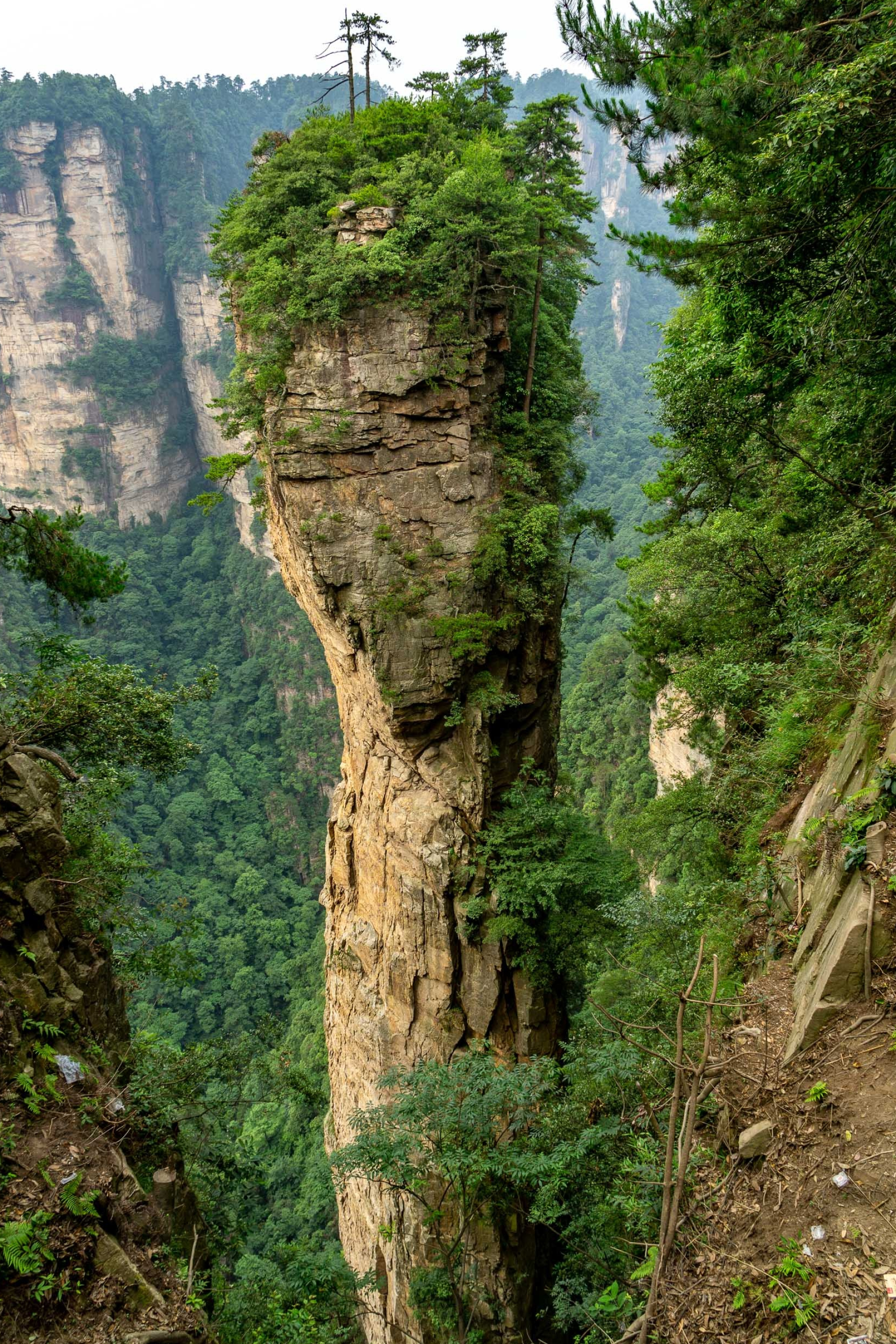 Wulingyuan National Park, Three-day hiking guide, Zen travel experience, Adventure awaits, 1830x2740 HD Handy