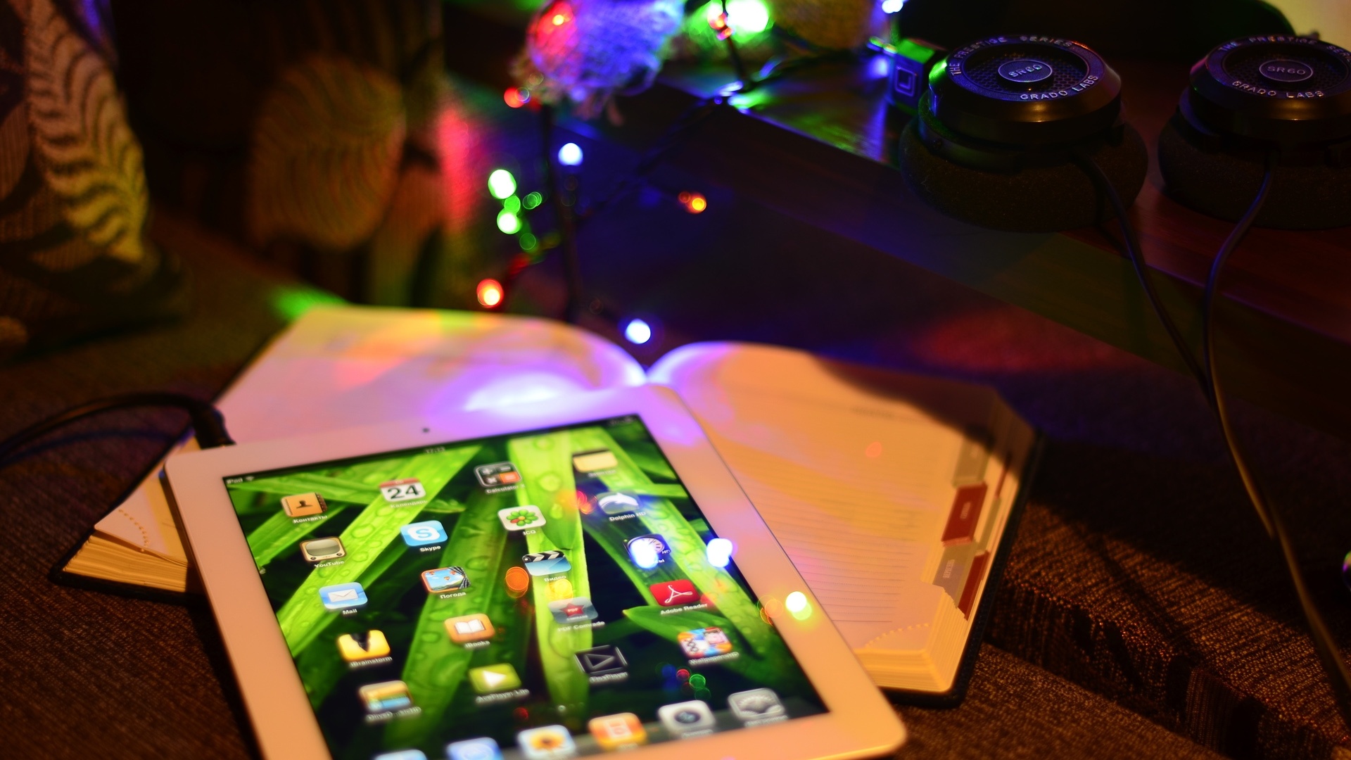 Holiday iPad gadget, Light colors, Festive lighting, New year's celebration, 1920x1080 Full HD Desktop