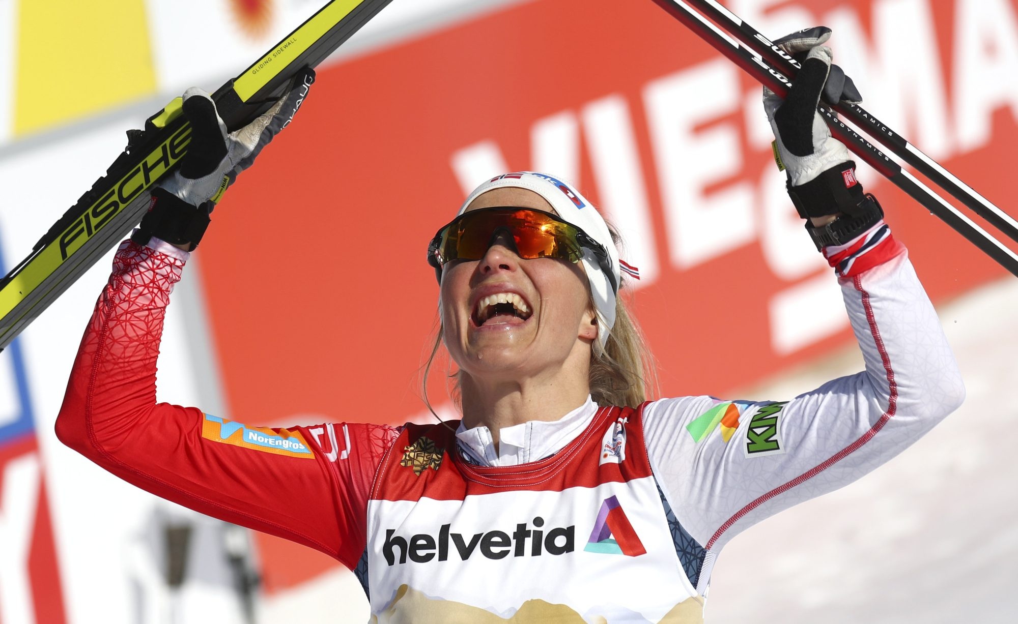 Therese Johaug, Inaugural gold, Beijing Olympics, Cross country skiathlon, 2000x1230 HD Desktop