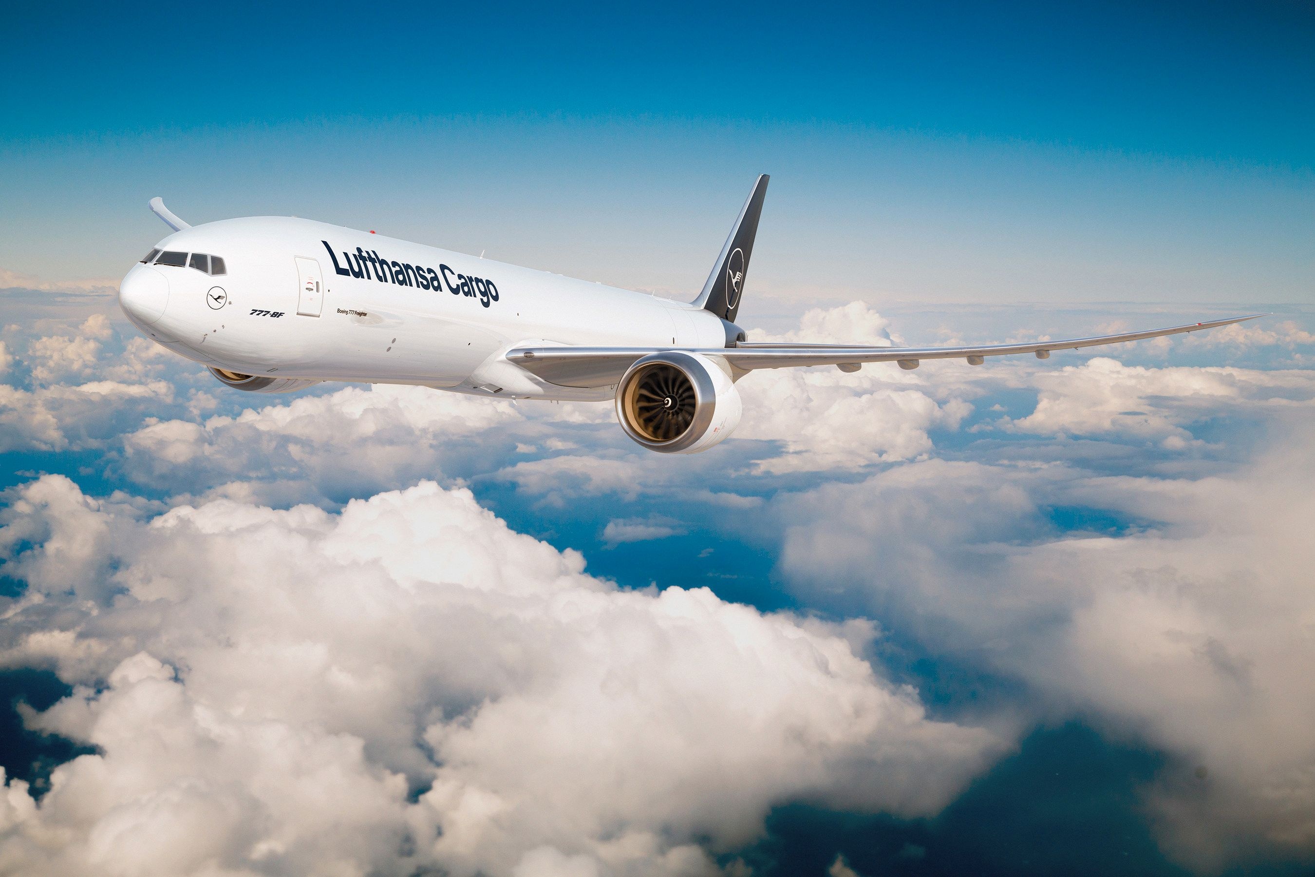 Lufthansa, CEO support for Boeing, Aviation industry news, 2700x1800 HD Desktop
