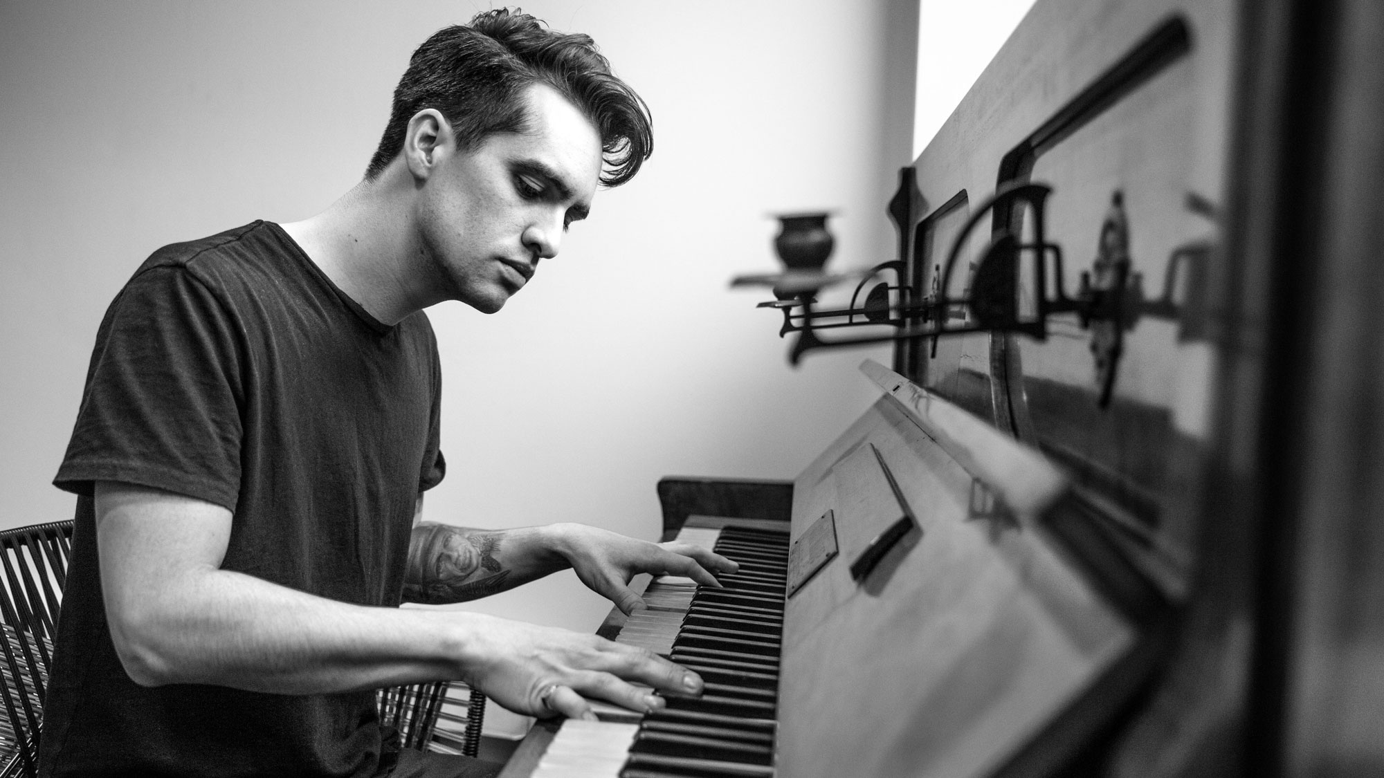 Panic! at the Disco, Piano performance, Musical talent, Artistic vibes, 2000x1130 HD Desktop