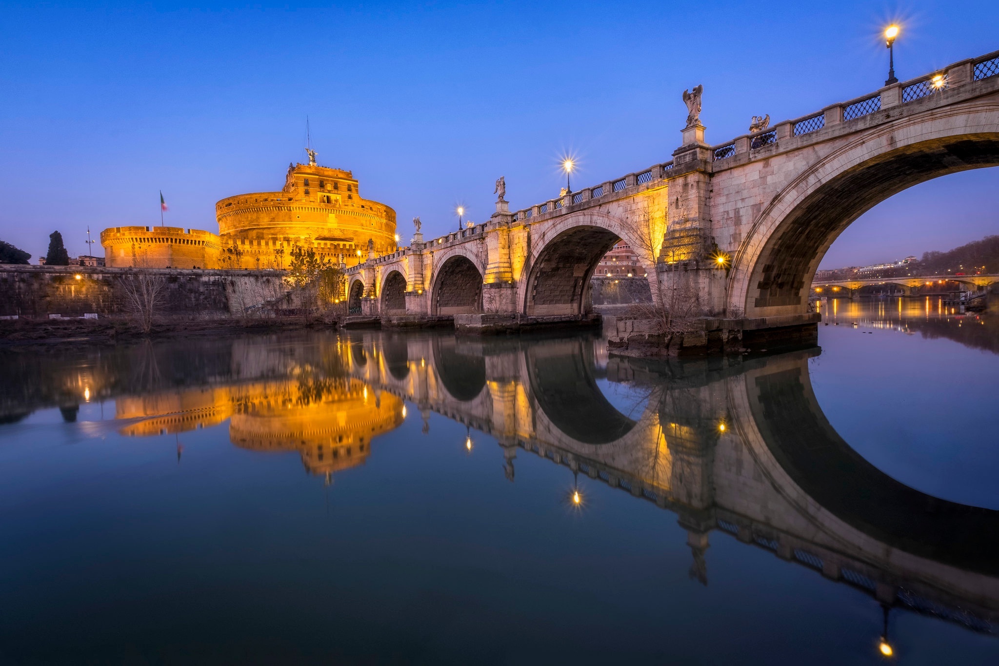 Rome: Castel Sant'Angelo, A towering cylindrical building in Parco Adriano. 2050x1370 HD Wallpaper.
