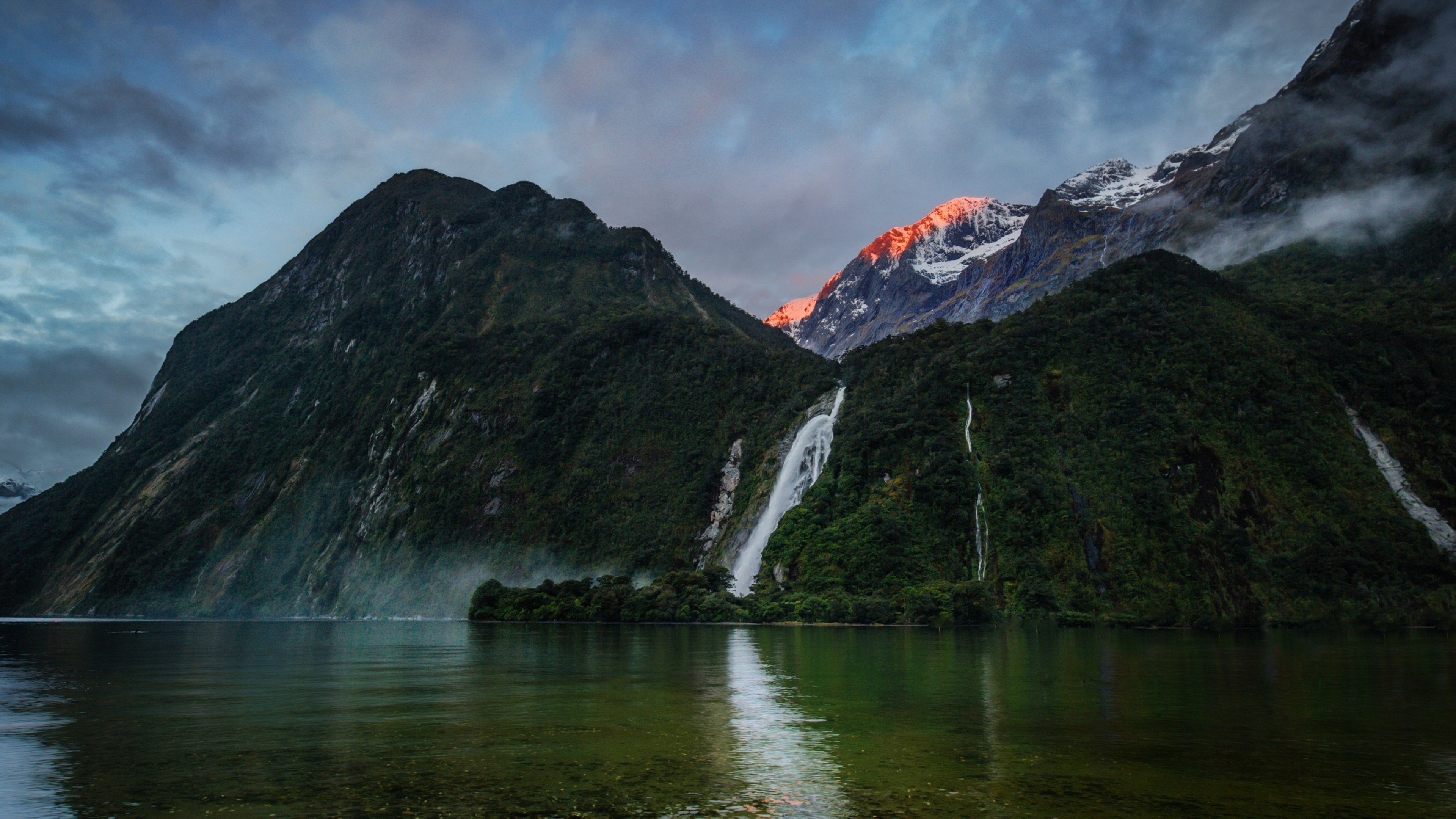 Fiordland National Park, Stunning waterfalls, Mountainous scenery, New Zealand beauty, 3840x2160 4K Desktop