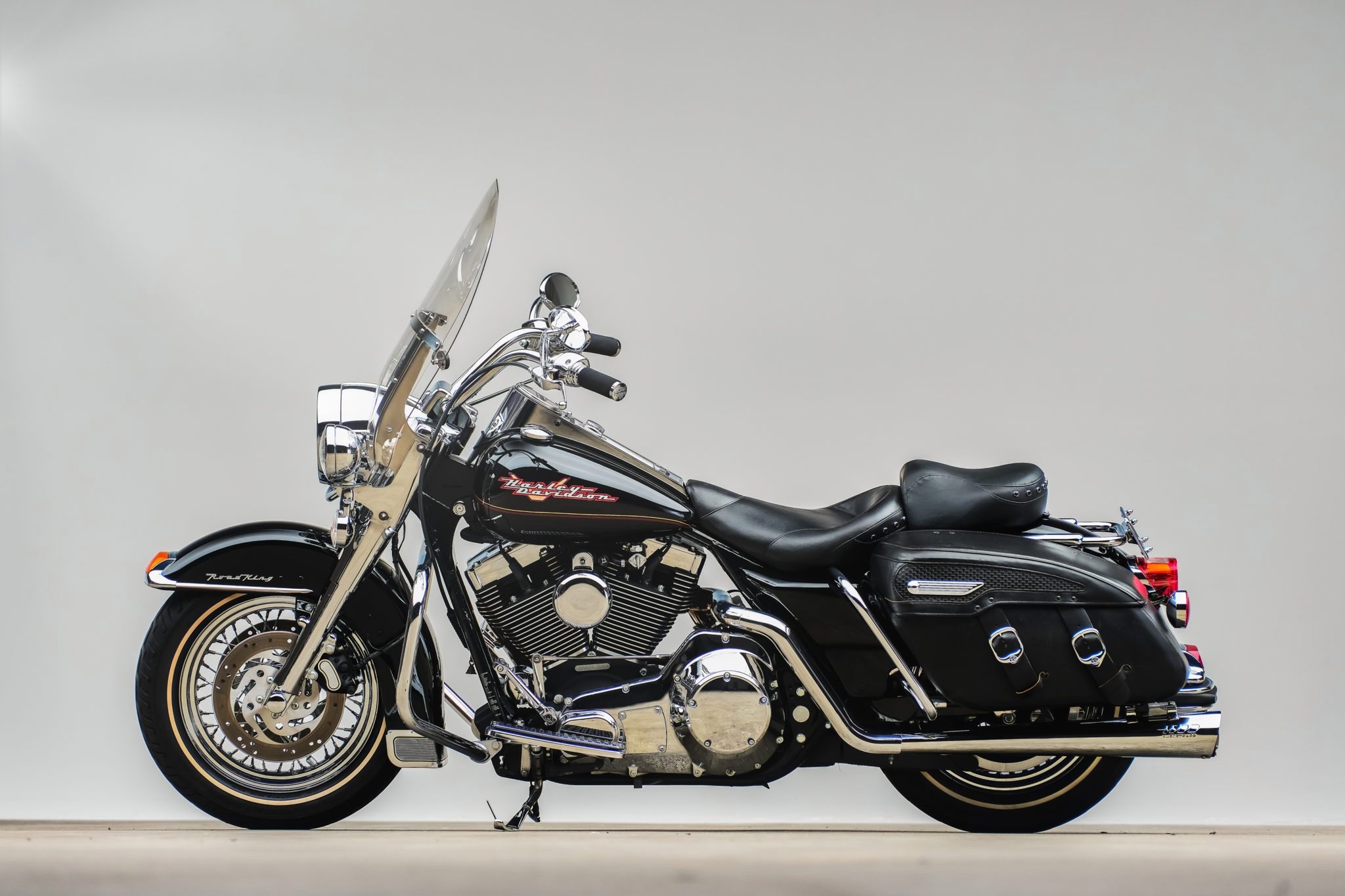 Harley-Davidson Road King, Auto power, HD wallpapers, Classic design, 2050x1370 HD Desktop