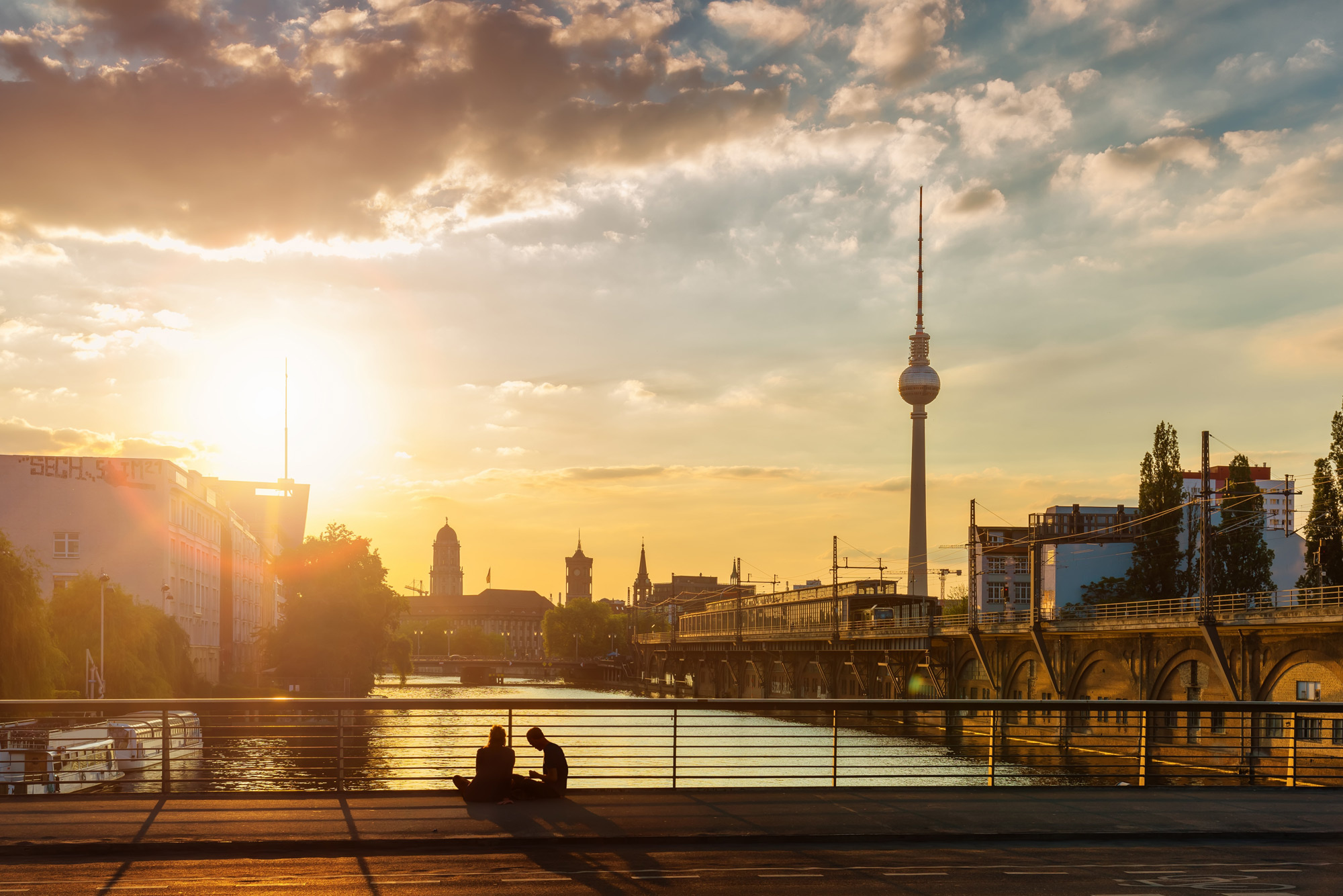 Berlin Skyline, Travels, Jannowitz, Tour guide, 2000x1340 HD Desktop