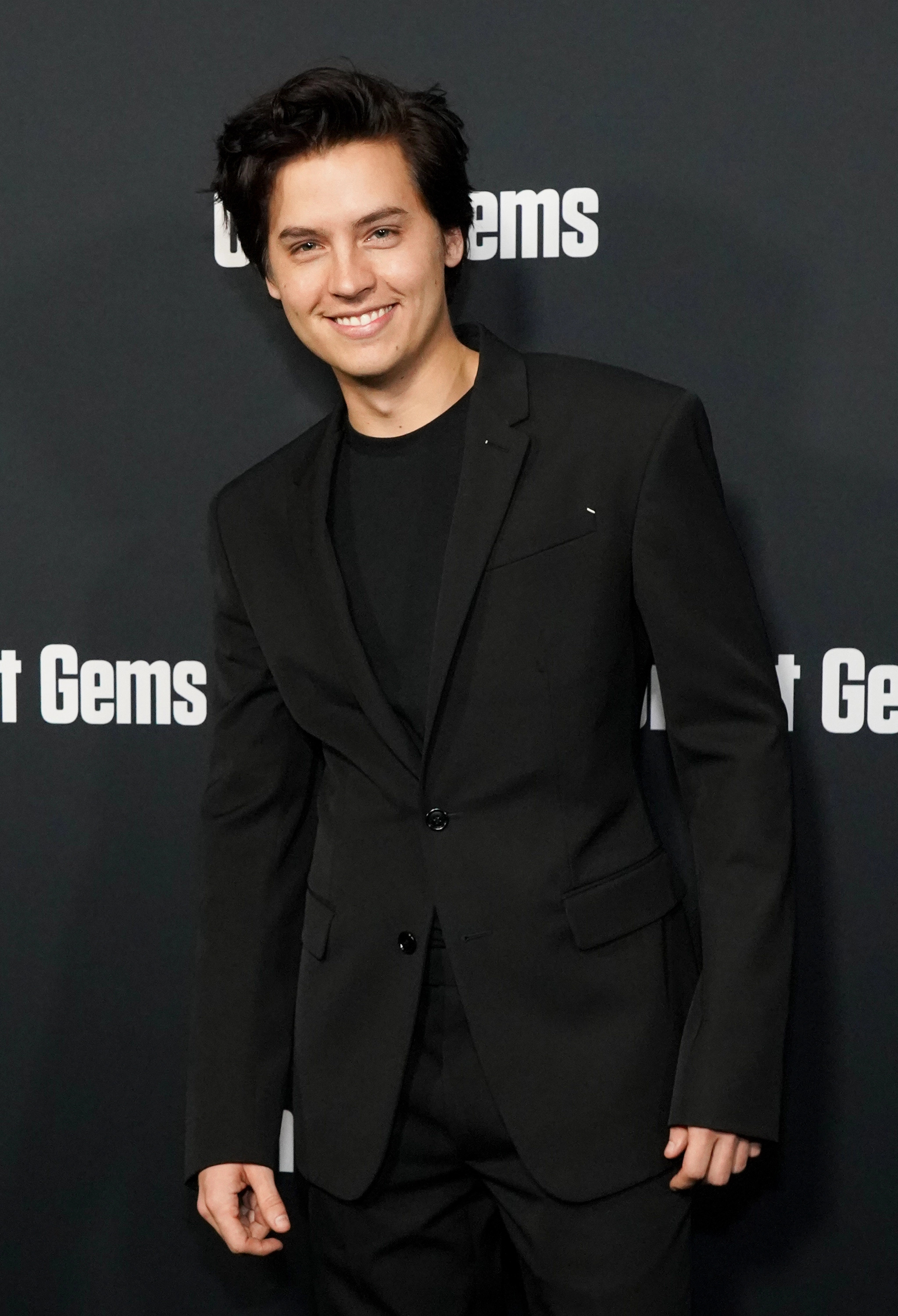 Cole Sprouse, TV shows, Riverdale actor, dating history, 2050x3000 HD Handy
