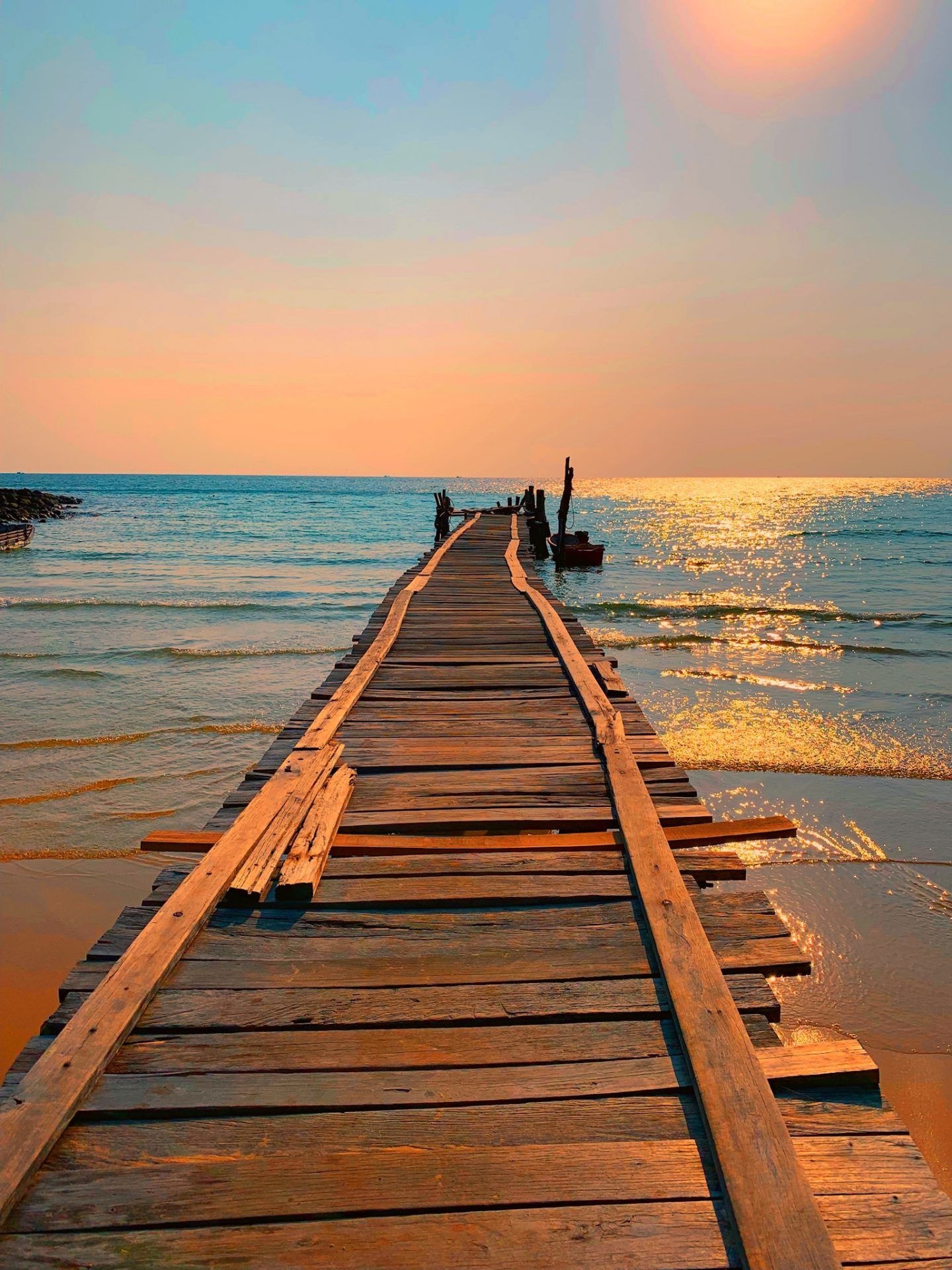 Paradise found, Koh Rong Samloem, Miortravel, Beautiful beaches, 1440x1920 HD Phone