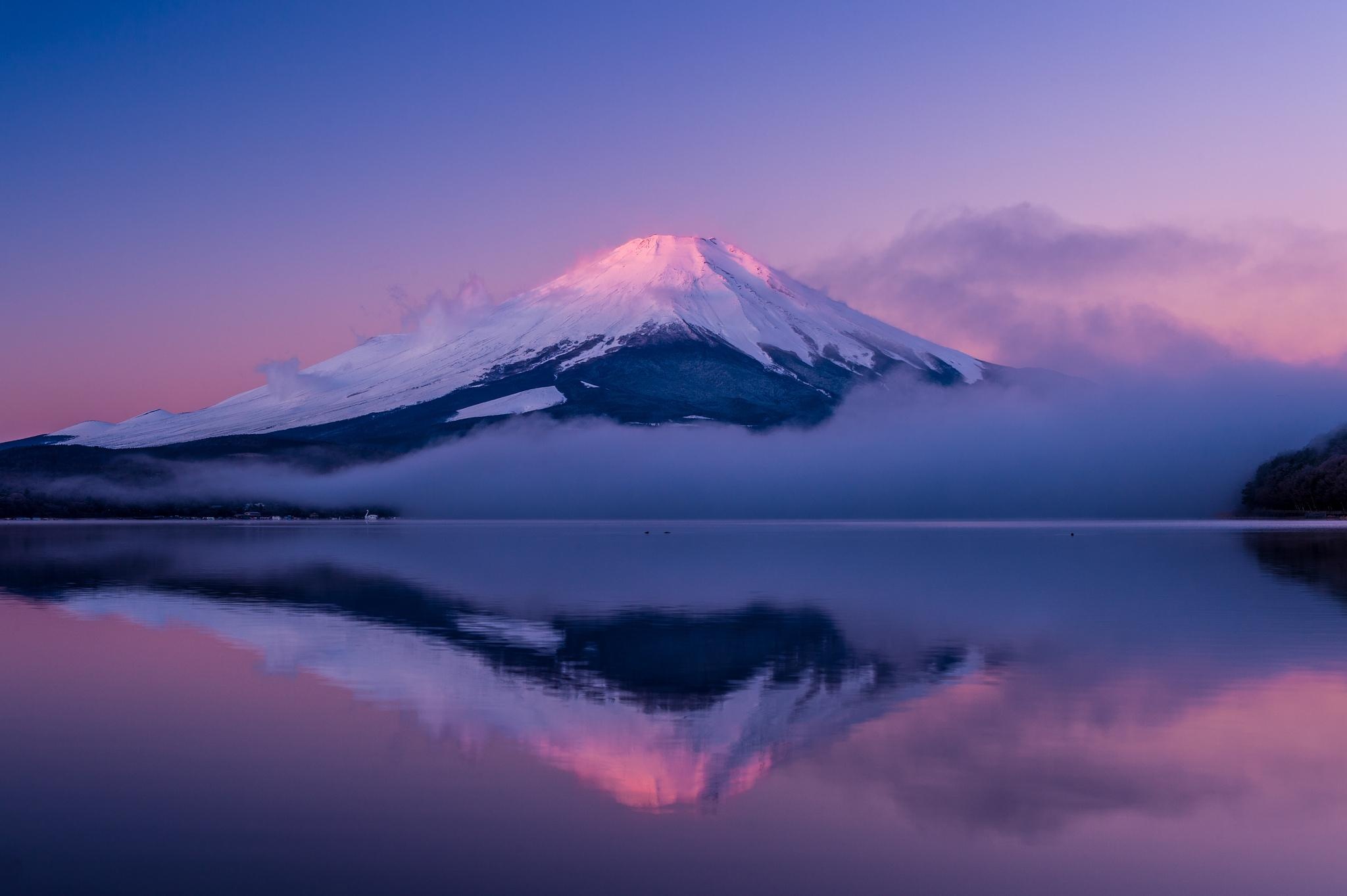 Mount Fuji, Japanese icon, Majestic volcano, Land of the rising sun, 2050x1370 HD Desktop