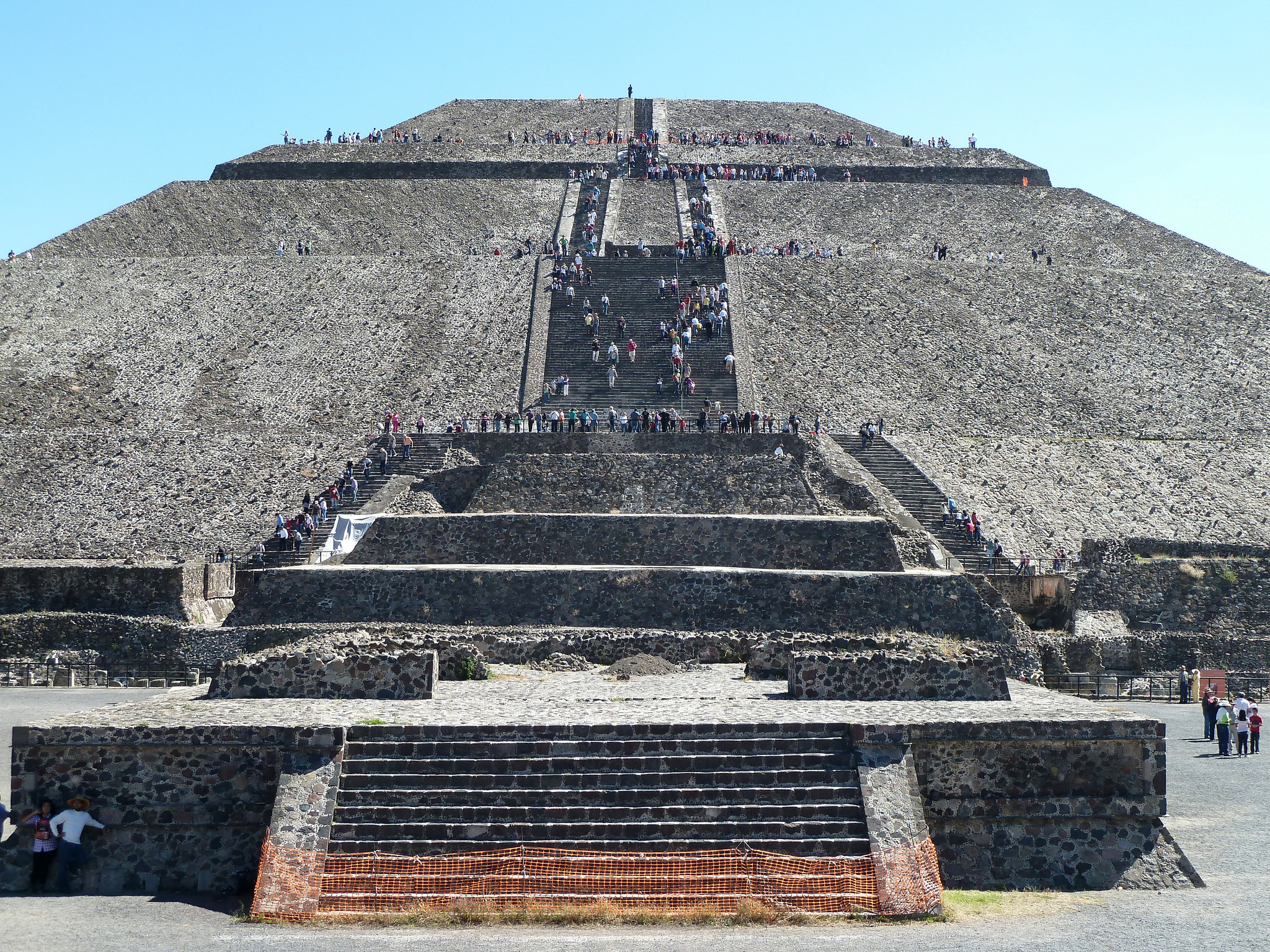 Sonnenpyramide - ein Wunderwerk in Teotihuacan, 2050x1540 HD Desktop