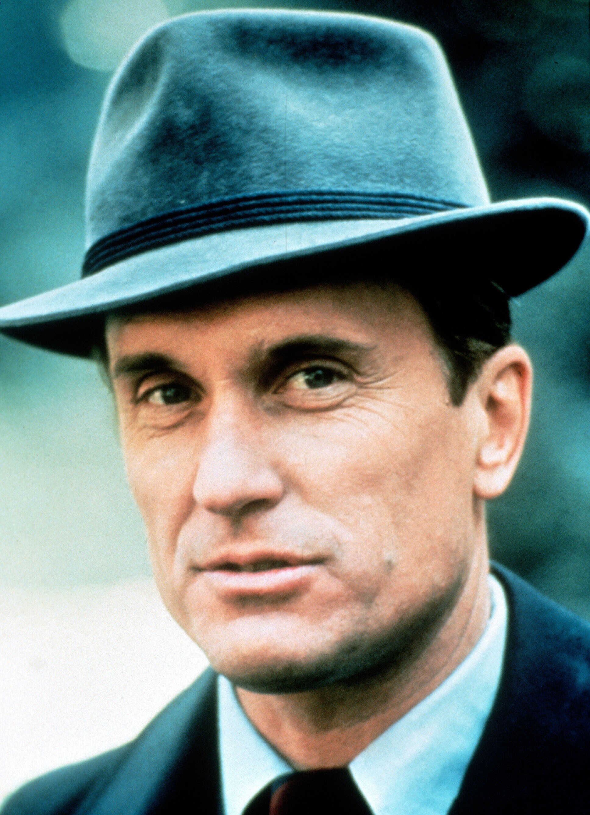 Robert Duvall, Notable career, Recognizable face, Fascinating biography, 1940x2680 HD Handy
