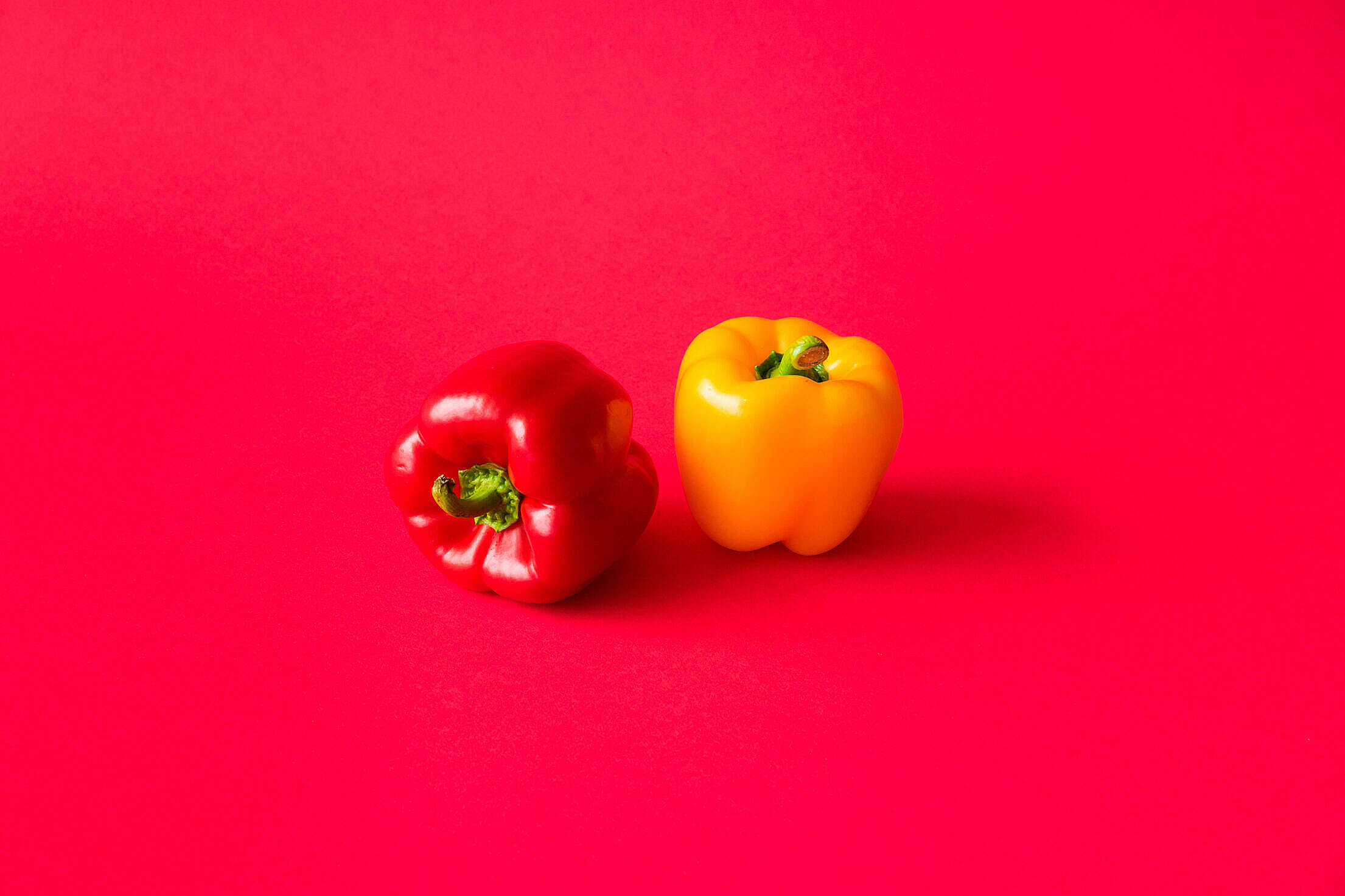 Colorful pepper display, Flat background imagery, Vibrant and fresh, Still life capture, 2210x1480 HD Desktop