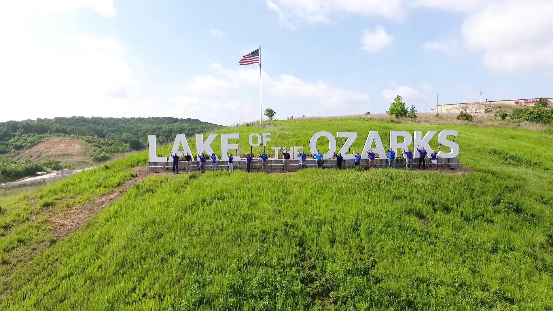Lake of the Ozarks iconic sign, Hollywood-inspired, Boating adventures, Memorable milestones, 1920x1080 Full HD Desktop