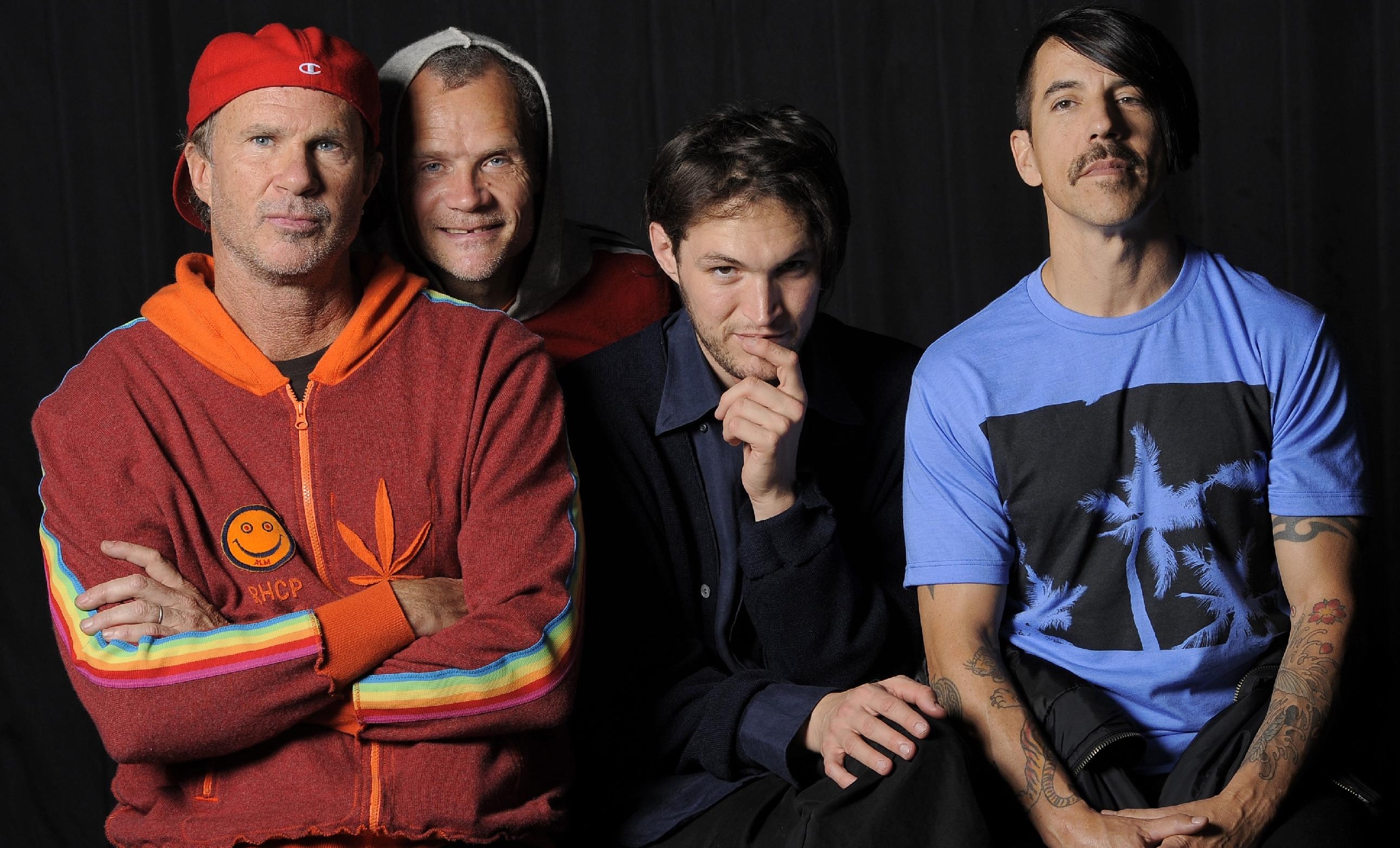 Red Hot Chili Peppers, Flea's wild life, Temptation of drugs, Personal journey, 2590x1570 HD Desktop