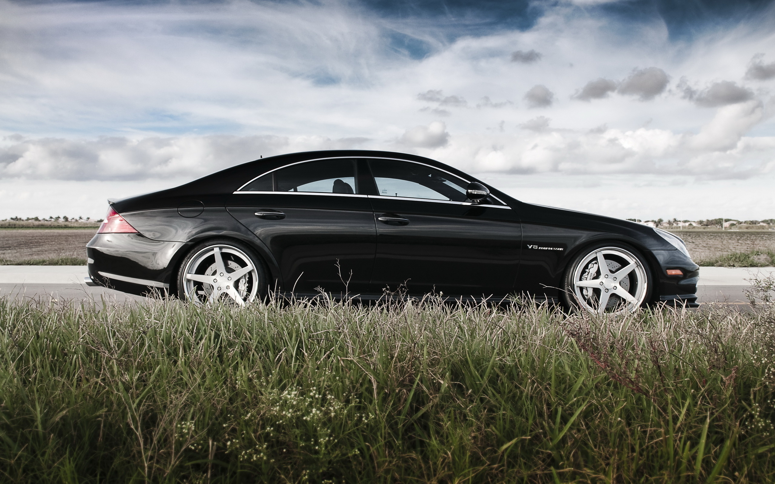 Mercedes-Benz CLS, AMG performance, Luxury on wheels, Exquisite craftsmanship, 2560x1600 HD Desktop