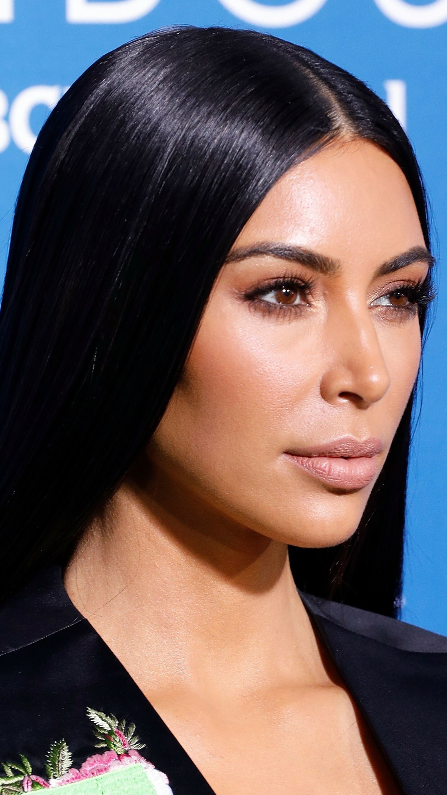 Kim Kardashian: American television personality and entrepreneur. 1440x2560 HD Wallpaper.