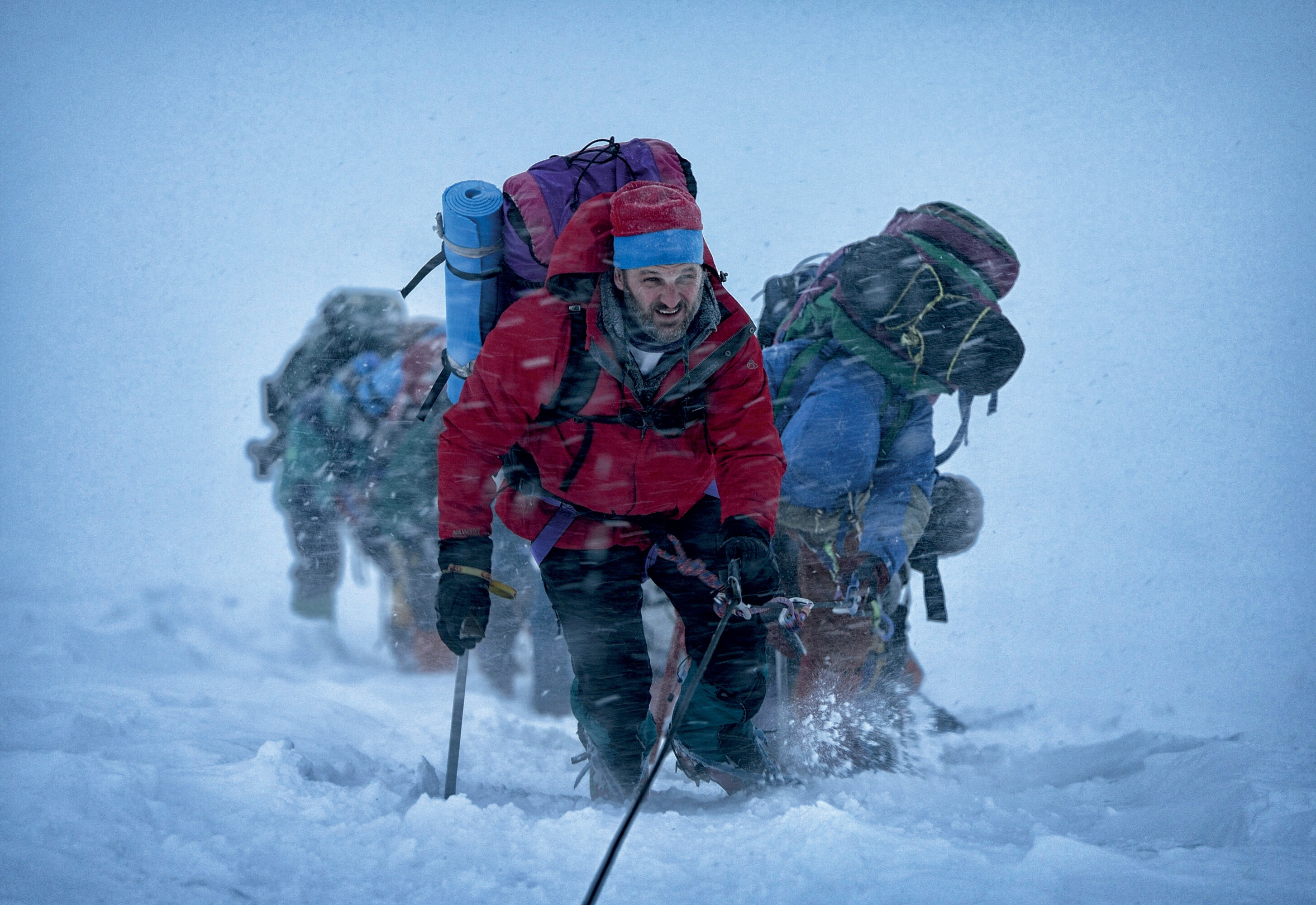 Everest (Movie 2015): Jason Clarke as Rob Hall, A New Zealand expedition group leader, Climbing. 2910x2000 HD Background.