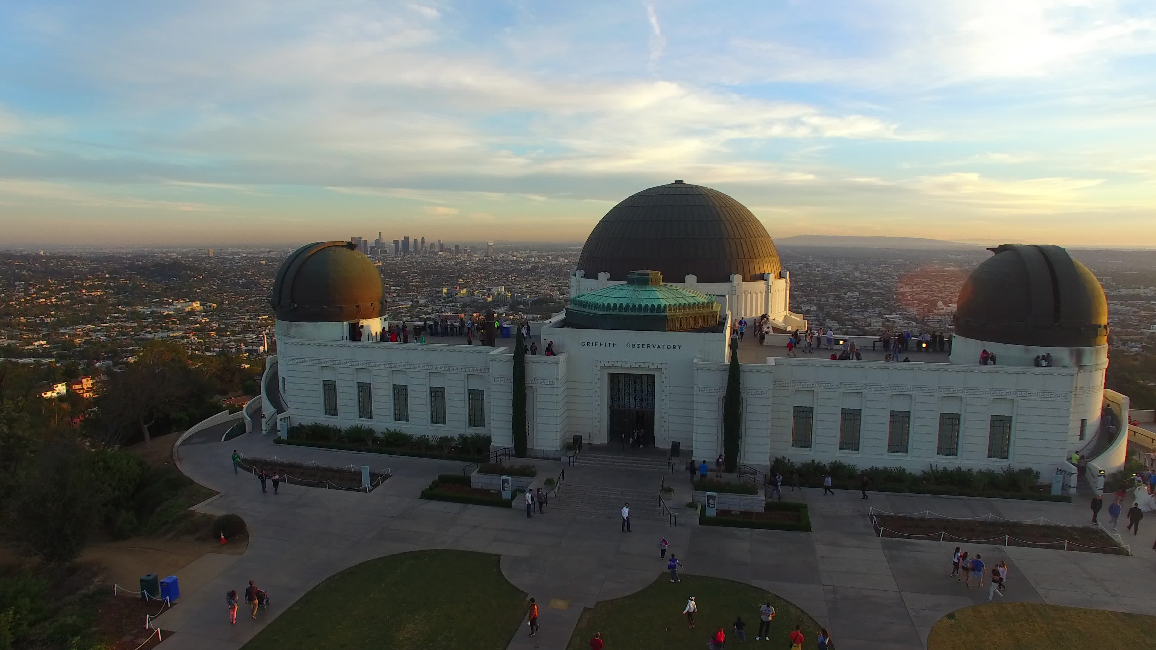 Griffith Observatory, Travels, Stock video, Observatory view, 3840x2160 4K Desktop