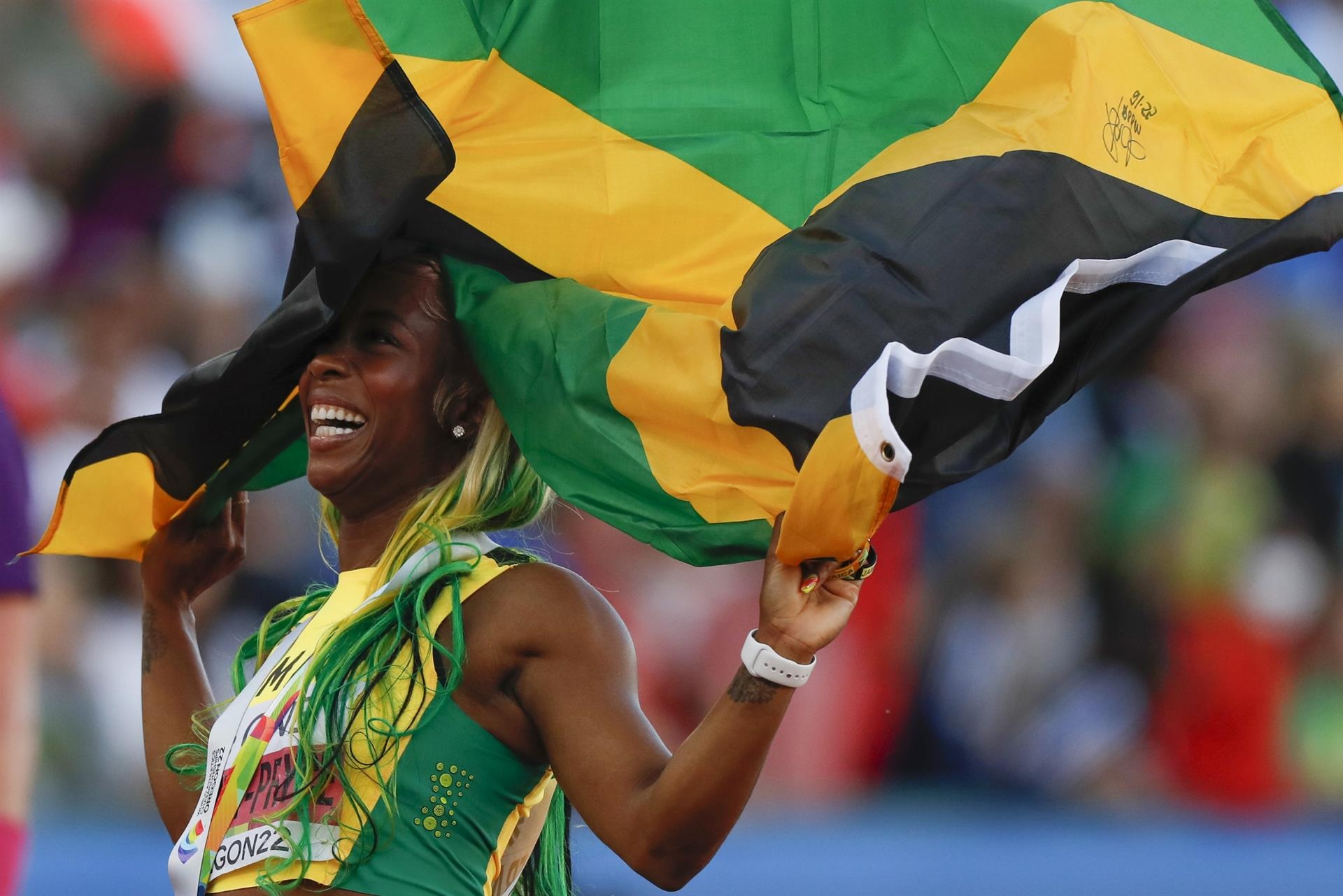 Shelly-Ann Fraser-Pryce, Quinto oro, 100 metros, Jamaican triple, 1920x1290 HD Desktop