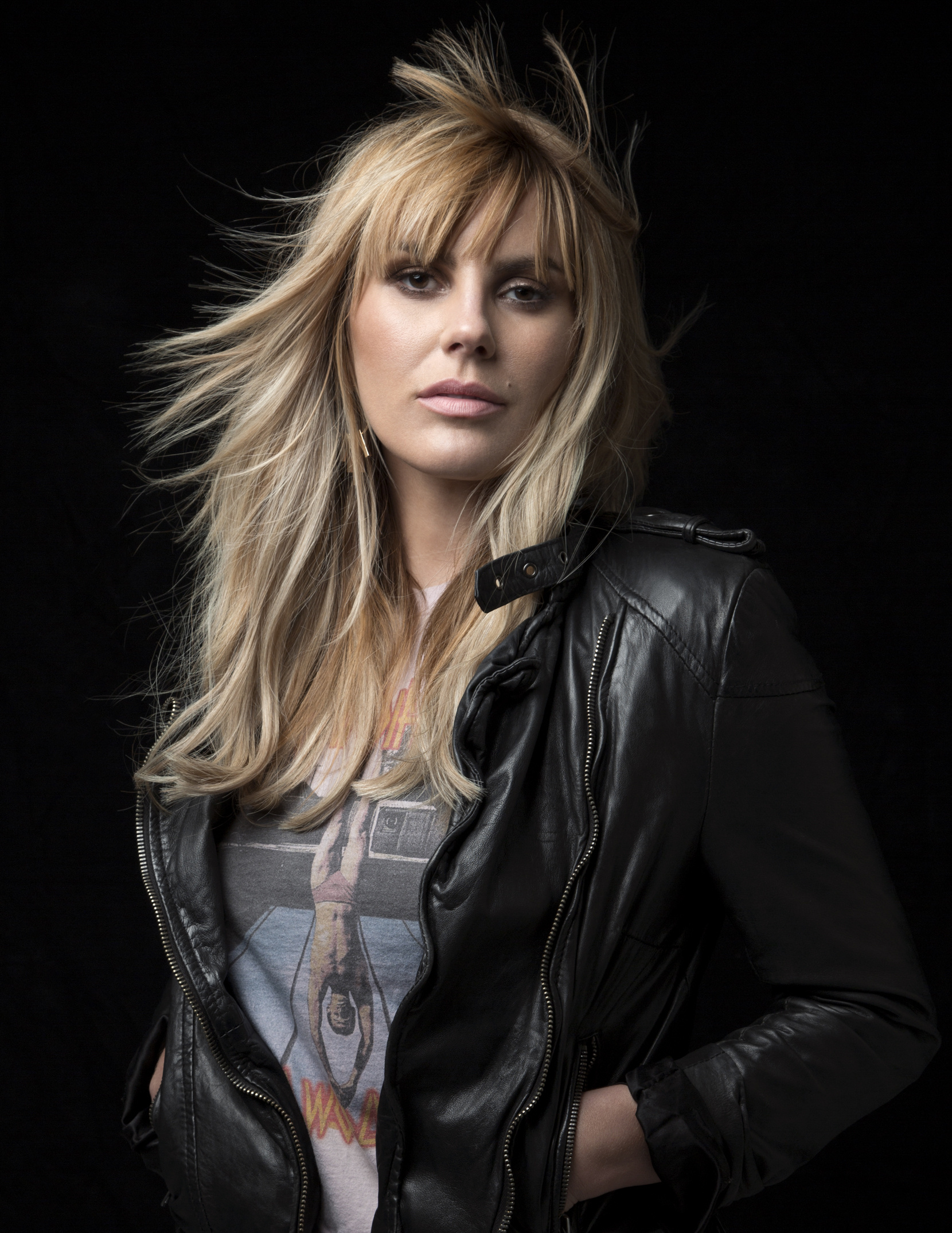 Grace Potter, Music superstar, Dusty planet, Weekly feature, 1660x2150 HD Phone