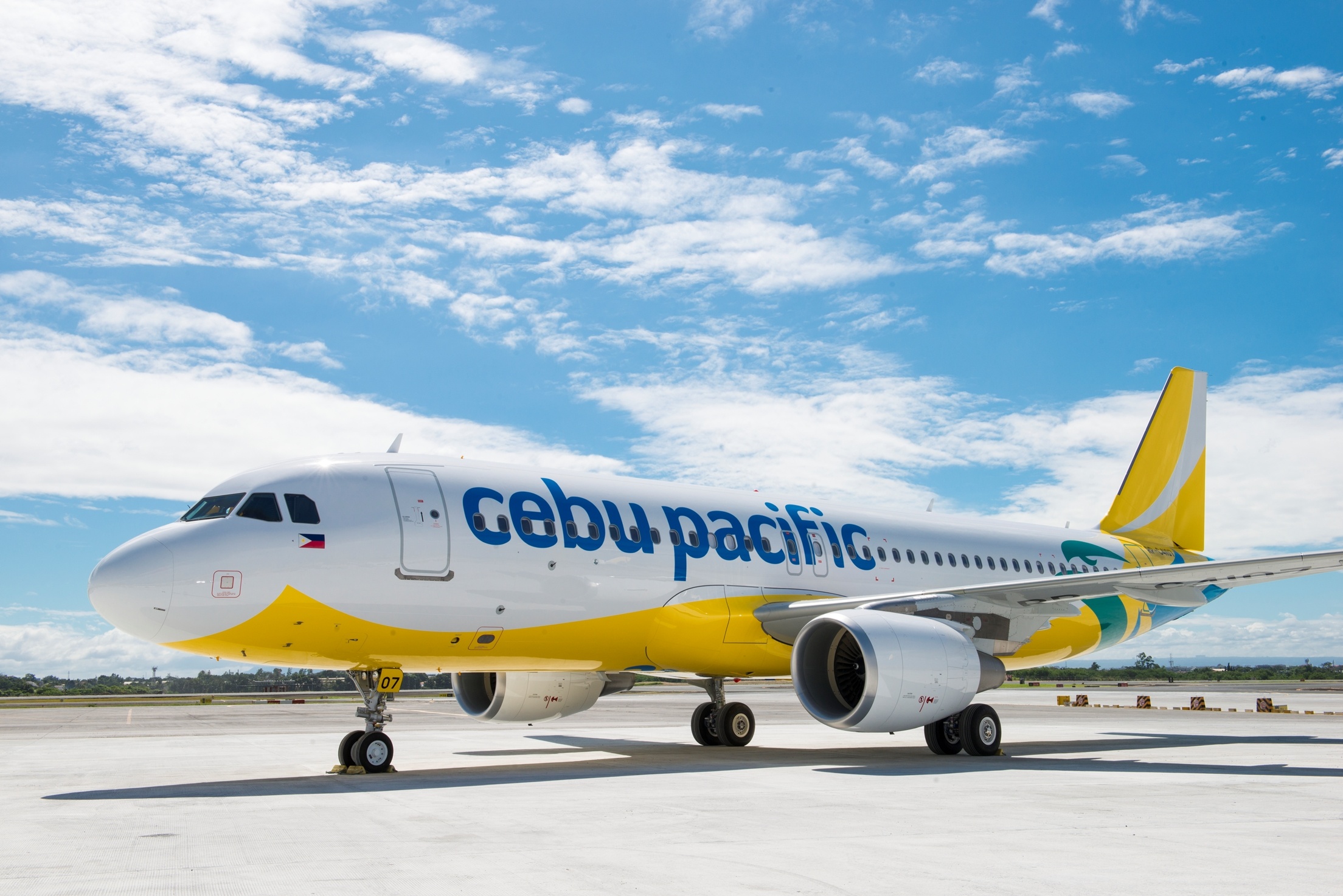 Cebu Pacific Air, Airlift support, COVID-19 response, 2210x1480 HD Desktop