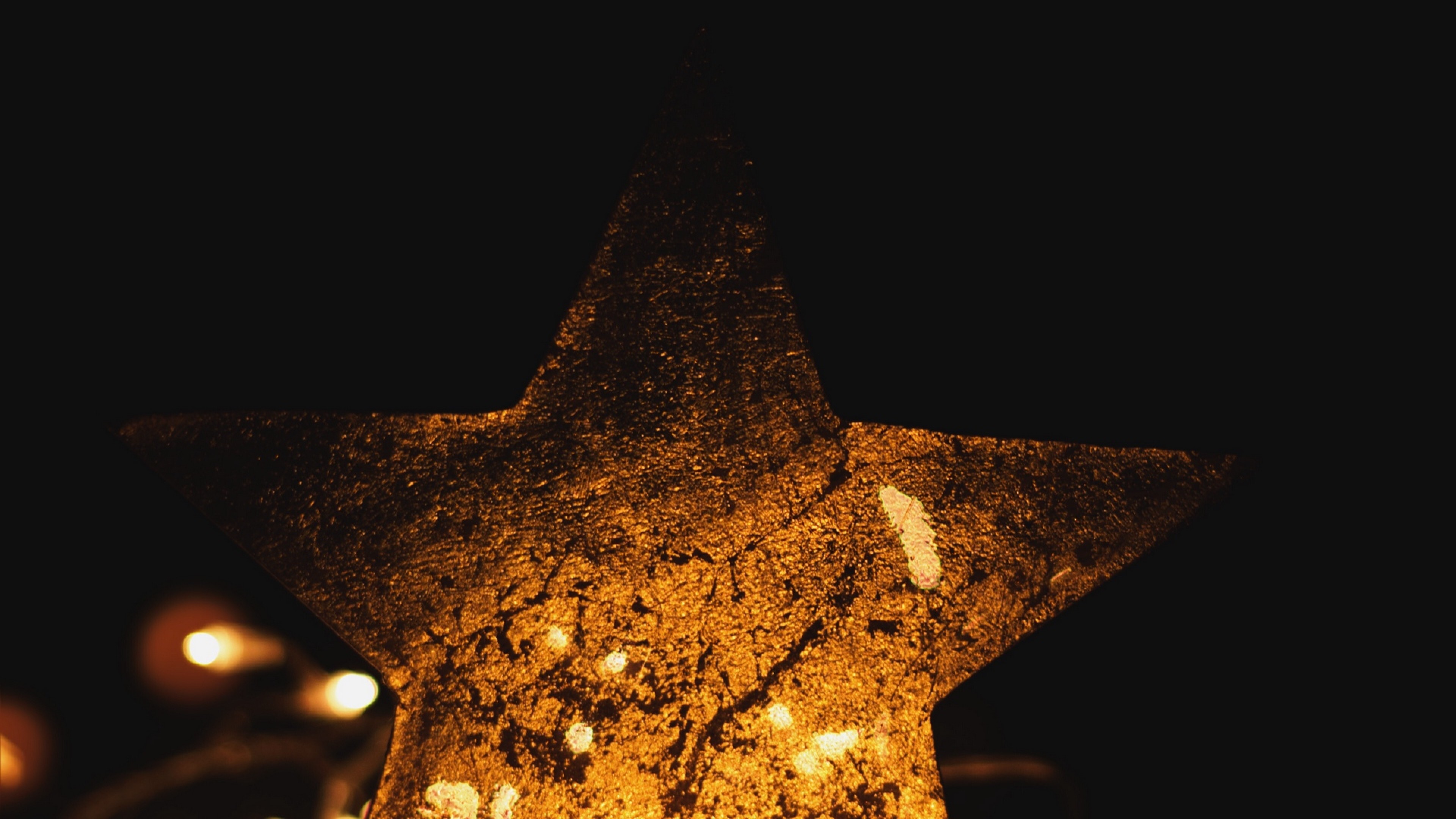 Gold Star: Garland, Elegant tree ornaments, A festive centerpiece for Christmas. 3840x2160 4K Background.