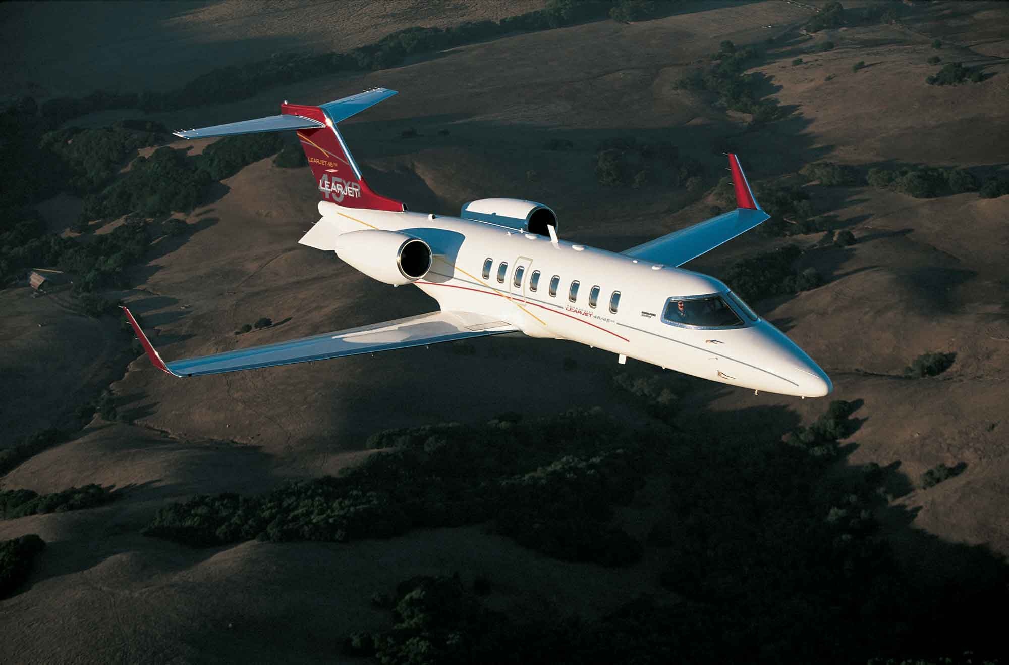 LearJet 45, Bombardier LearJet, Premium business jet, Business Jet Traveler, 2000x1320 HD Desktop