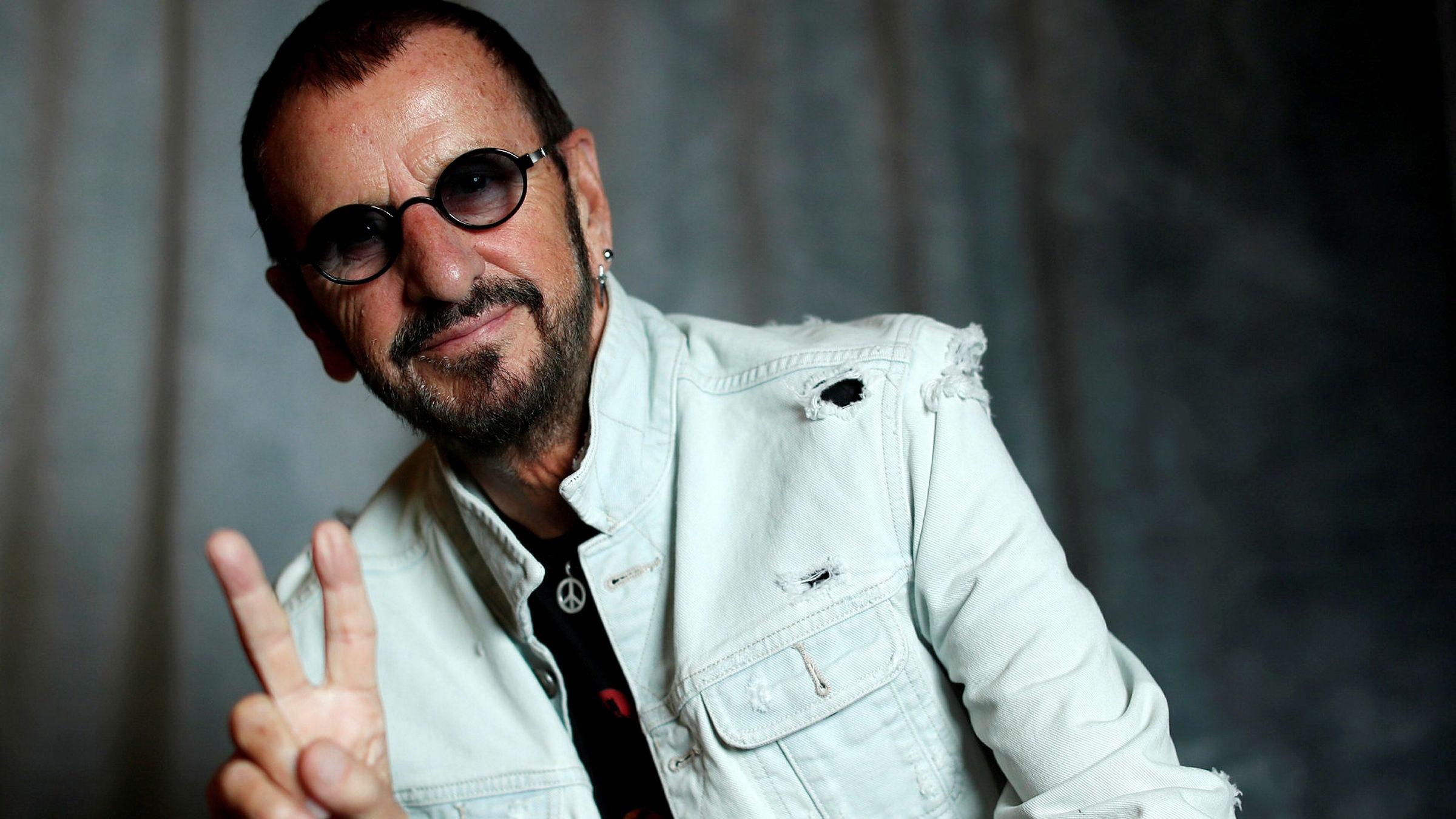 Ringo Starr, Turning 80, Racial equality, Beatles film, 2400x1350 HD Desktop
