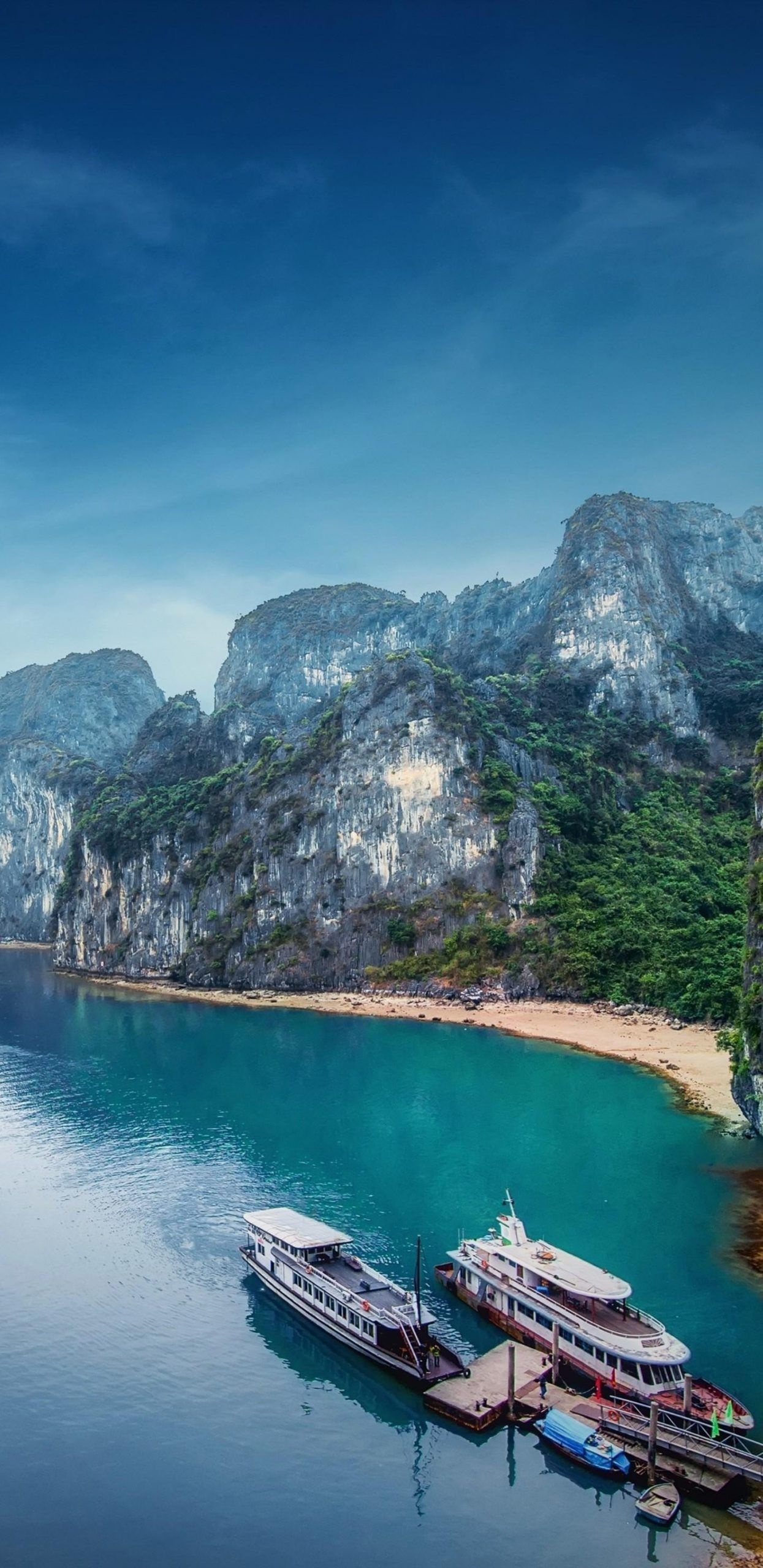 Halong Bay, Stunning views, Captivating nature, Beautiful travel, 1250x2560 HD Phone