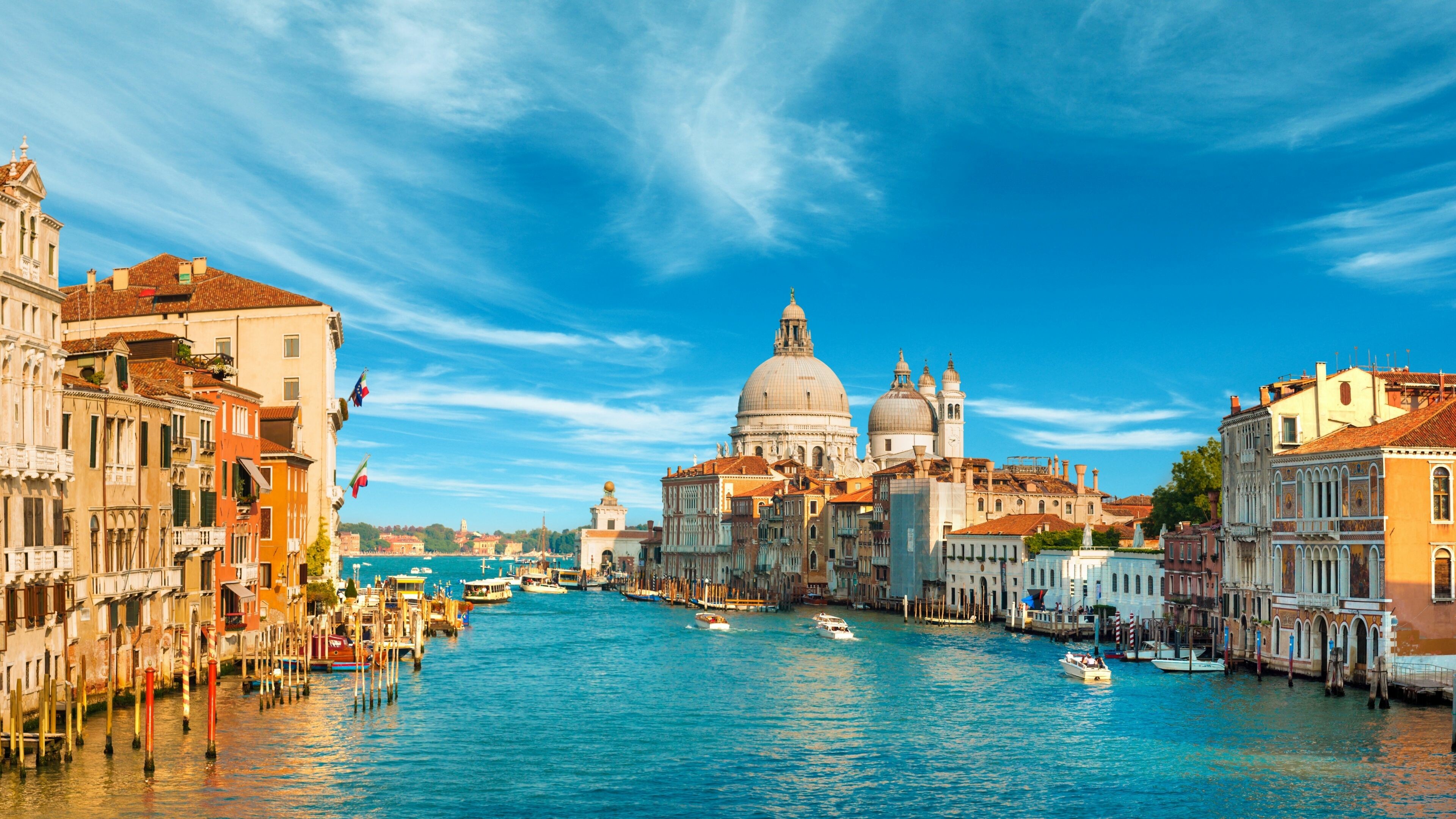Italy: A country in Southern and Western Europe, Venice. 3840x2160 4K Wallpaper.