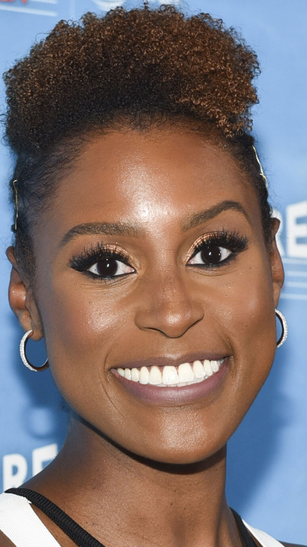 Issa Rae: An American performer who appeared as Leilani in 2020 movie The Lovebirds. 1080x1920 Full HD Background.