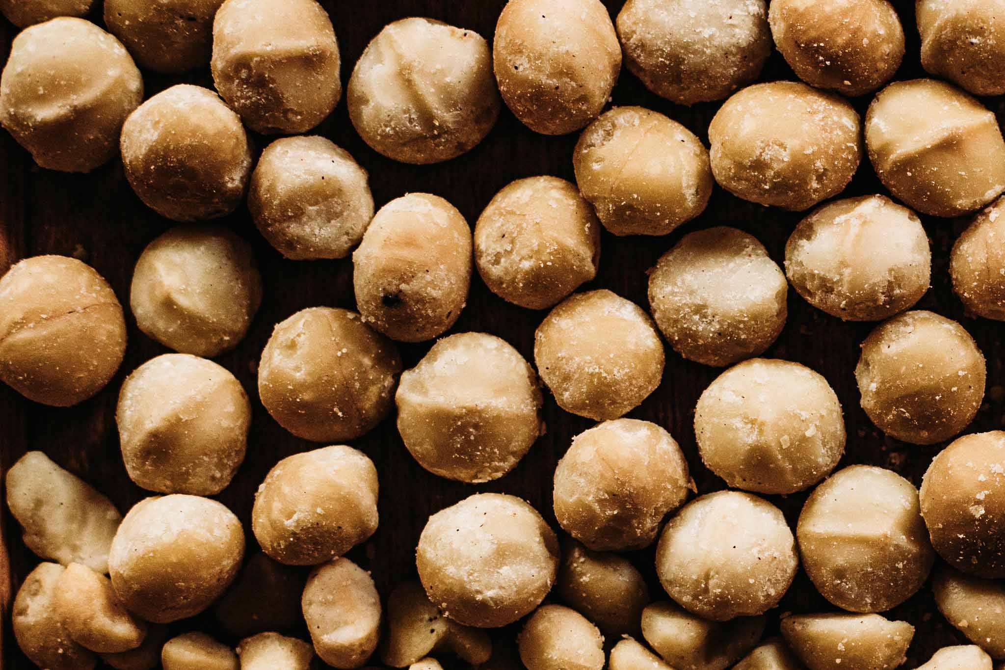 Macadamias: Out of the 10 species, only two produce the nuts that are eaten. 2050x1370 HD Background.
