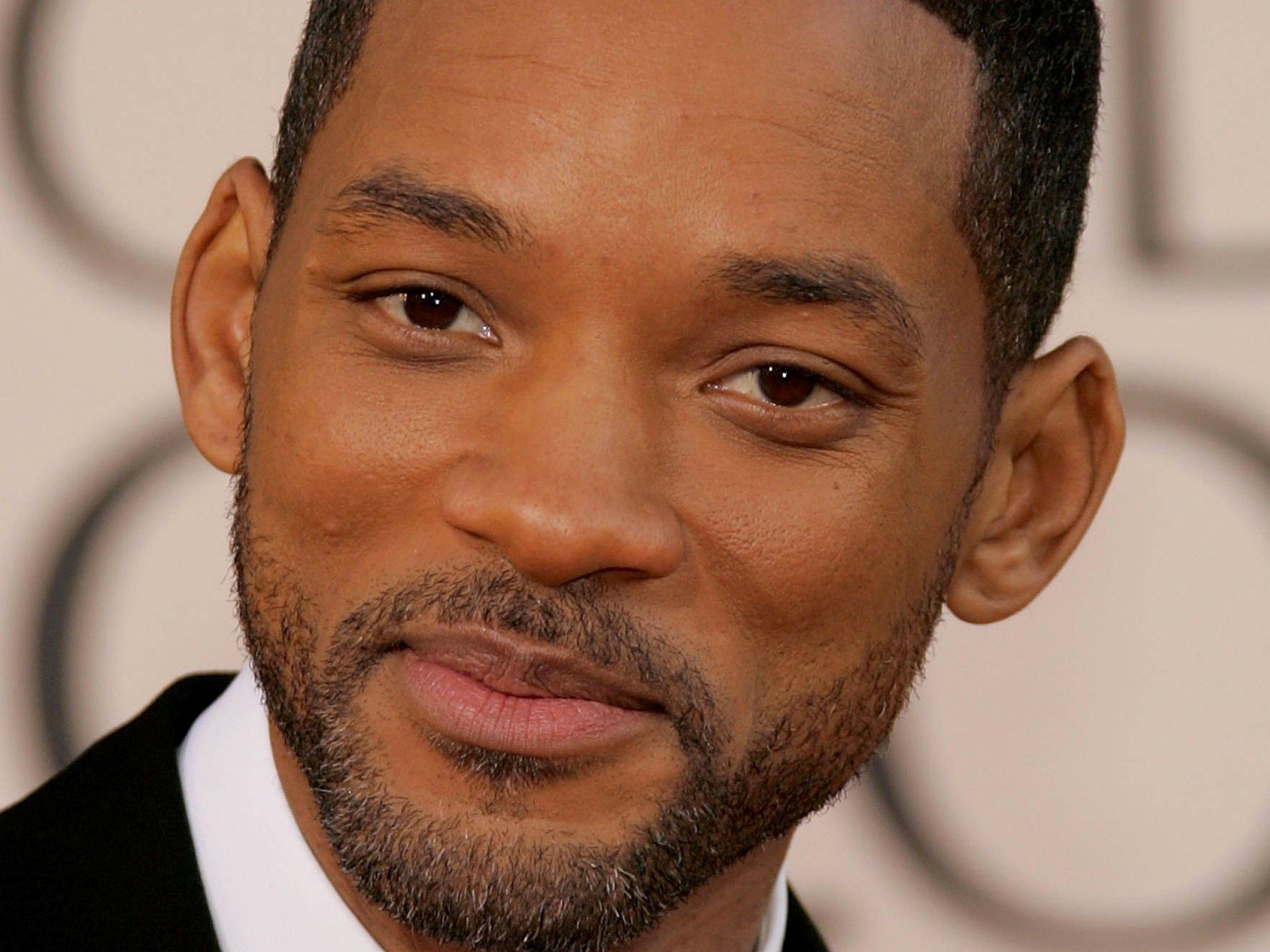 Will Smith: American actor and musician, received multiple accolades, Academy Award, British Academy Film Award. 2560x1920 HD Wallpaper.