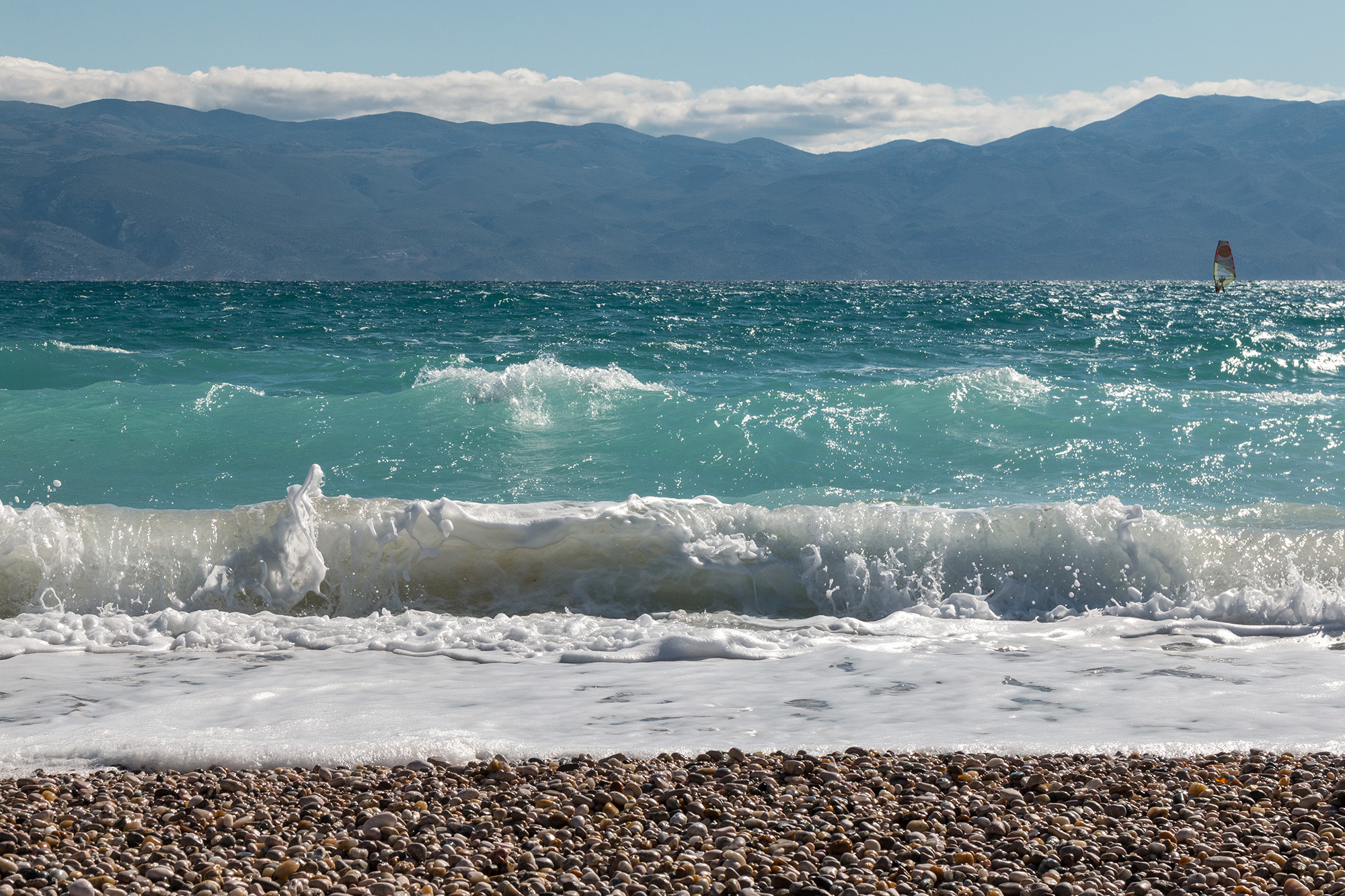 Adriatic Sea, Waves, Wagrati, Serene waters, 2000x1340 HD Desktop