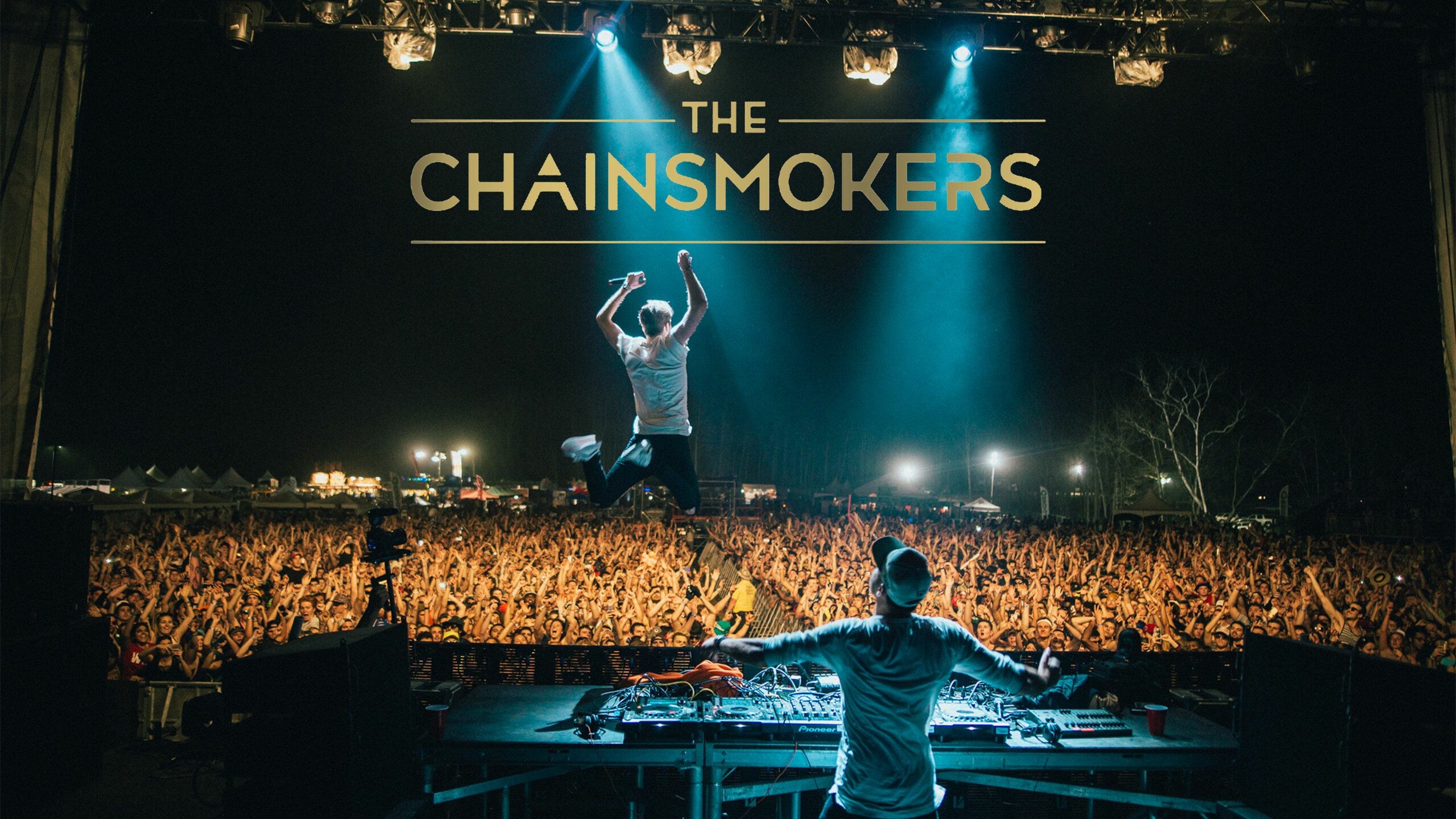 The Chainsmokers, High-energy music, Chart-topping hits, Crowd favorites, 2560x1440 HD Desktop