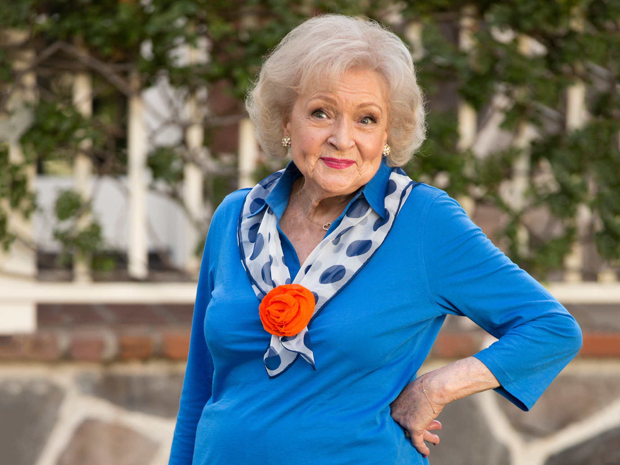 Betty White, Movies, Funniest quotes, Instyle, 2000x1500 HD Desktop