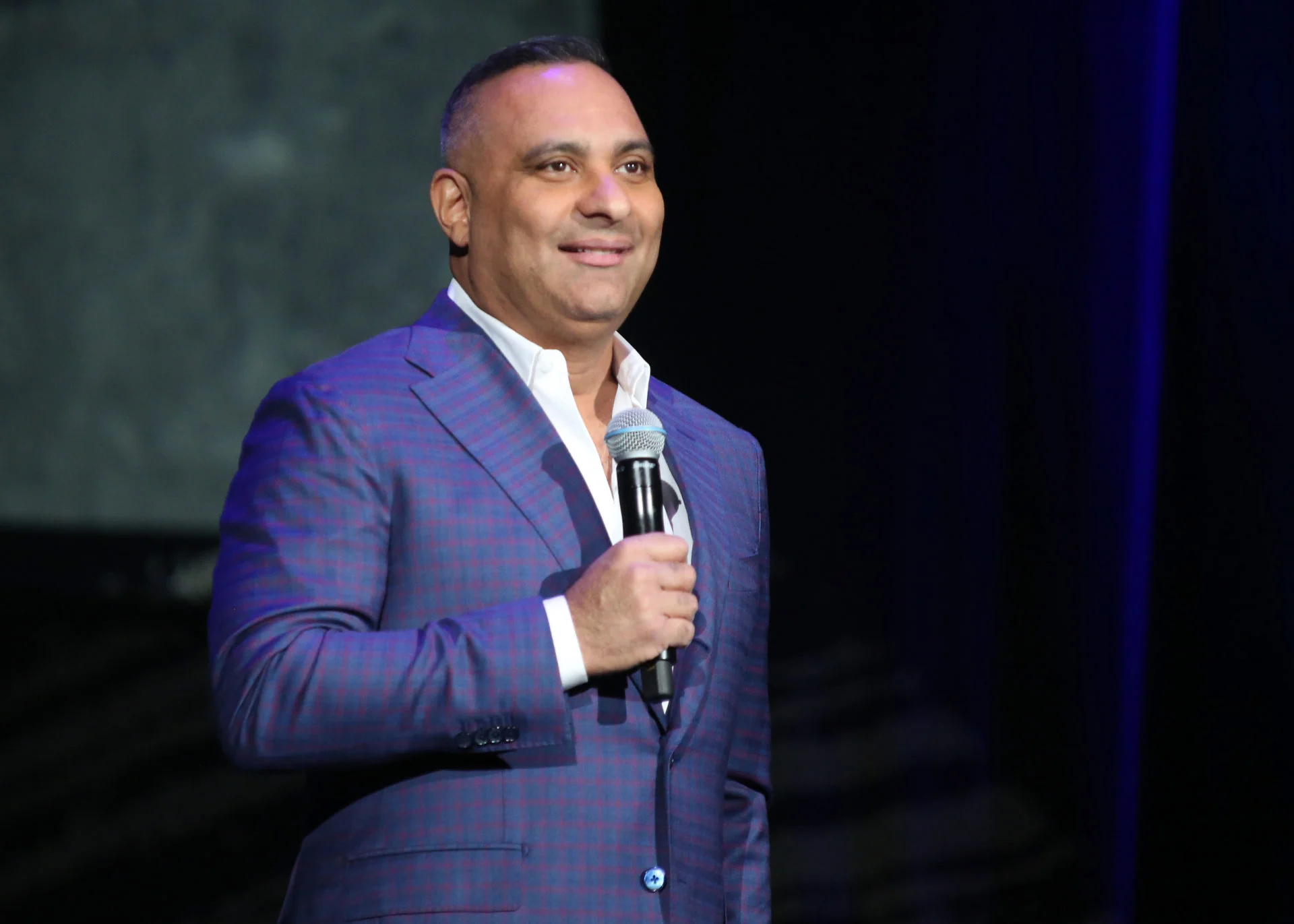 Russell Peters, Comedic brilliance, Tying the knot, Life's funny moments, 1920x1380 HD Desktop