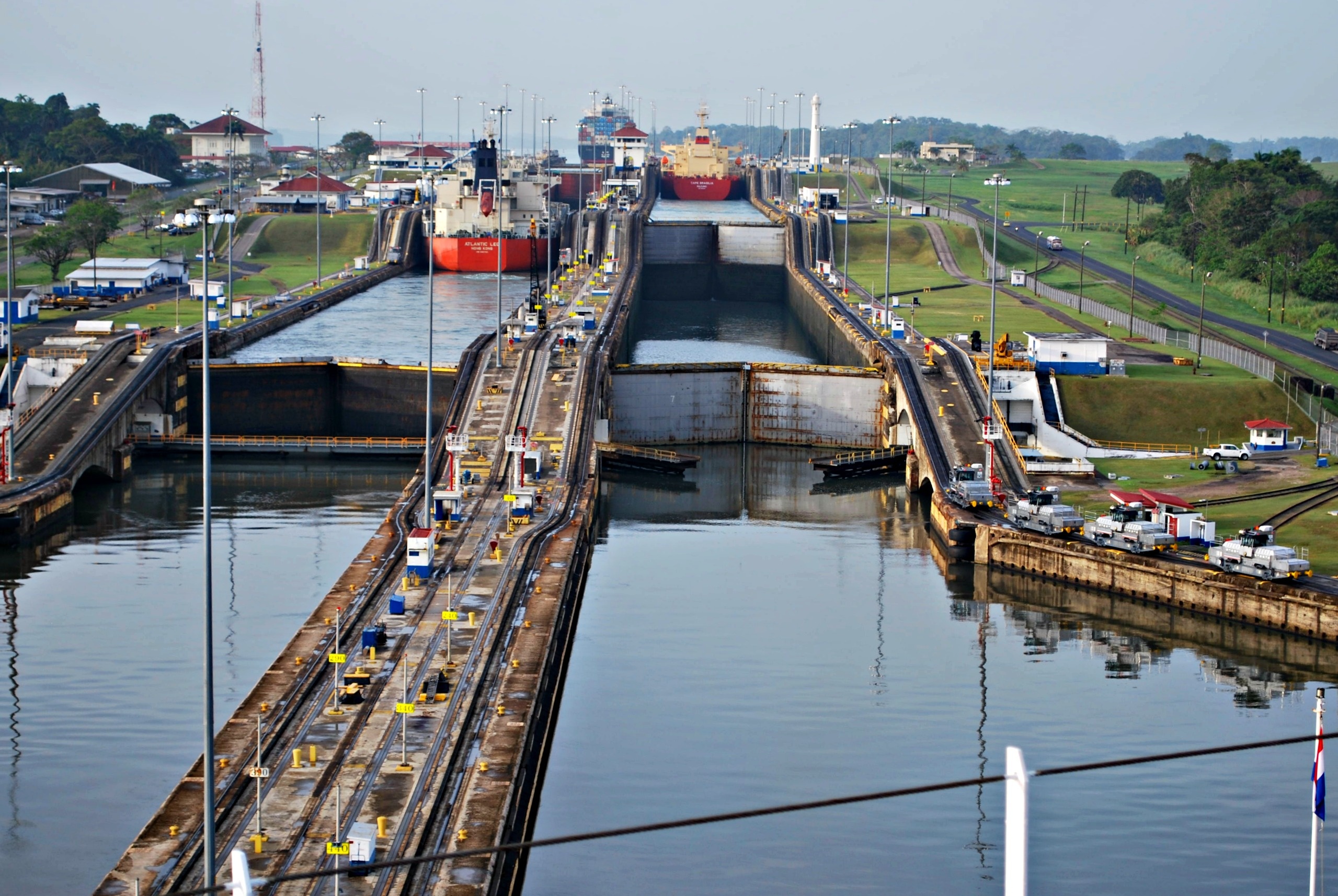 Panama Canal construction story, Engineering feat, Historical narrative, Striking achievement, 2560x1720 HD Desktop