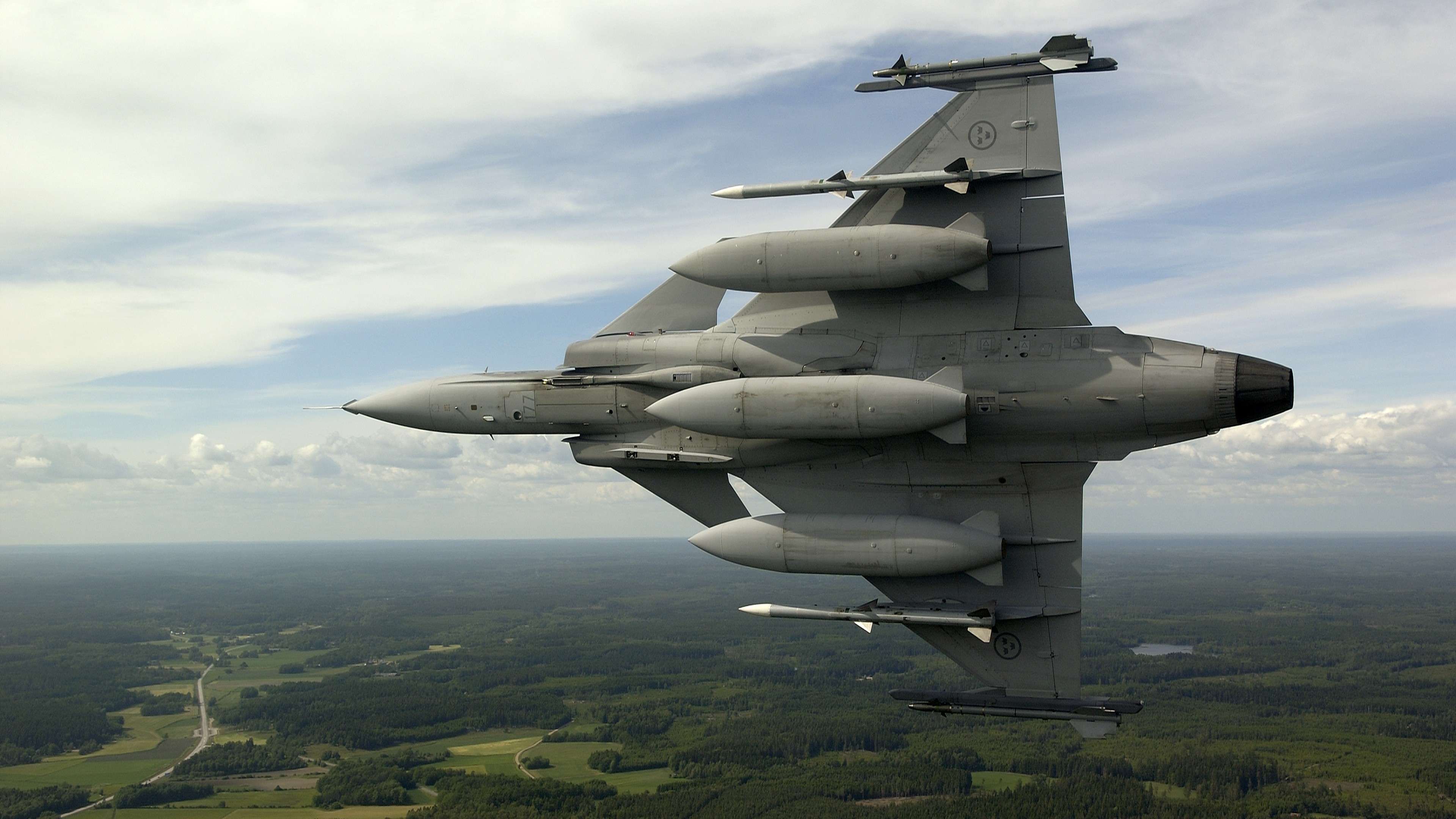 Saab Airplane, Saab JAS 39 Gripen, Military maneuver, 3840x2160 4K Desktop
