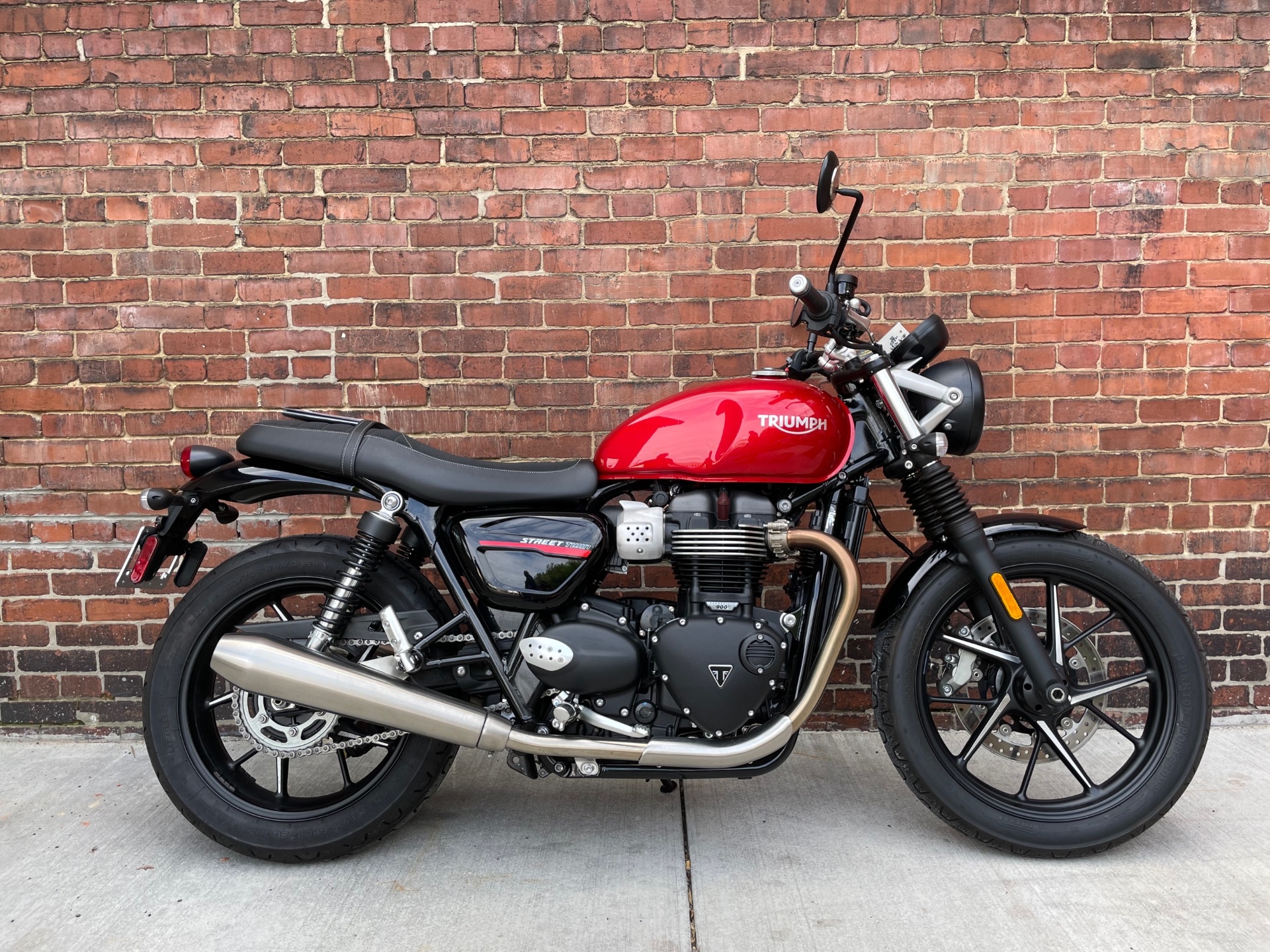 Triumph Street Twin Wallpapers (38+ images inside)