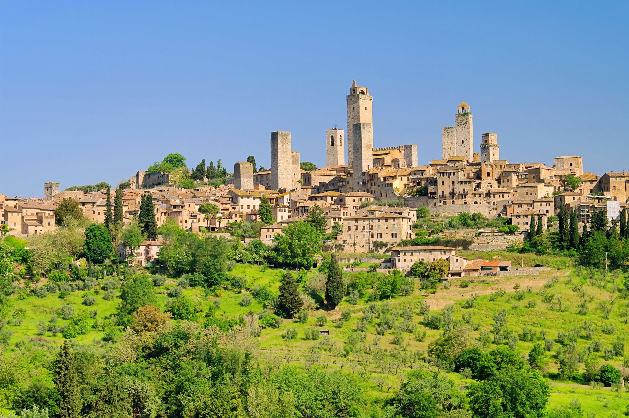 San Gimignano medieval skyline, Tuscan towers, Historic charm, Italy travel, 2600x1730 HD Desktop