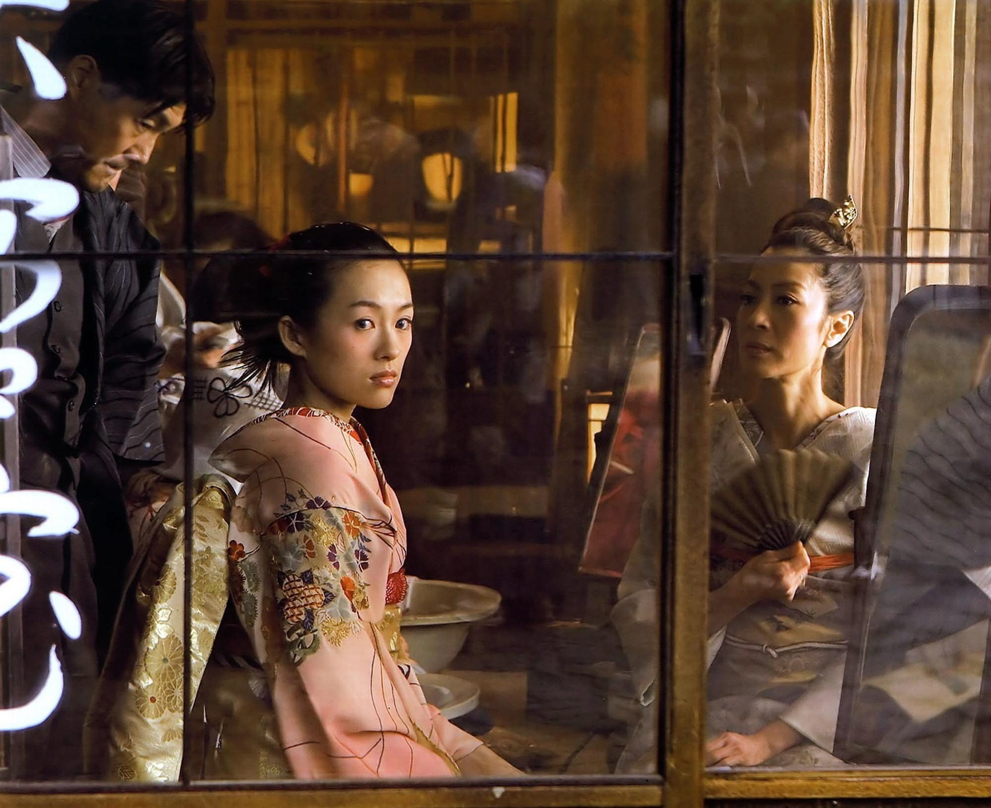 Memoirs of a Geisha: Ziyi Zhang as Chiyo Sakamoto and Michelle Yeoh as Mameha. 2000x1640 HD Wallpaper.