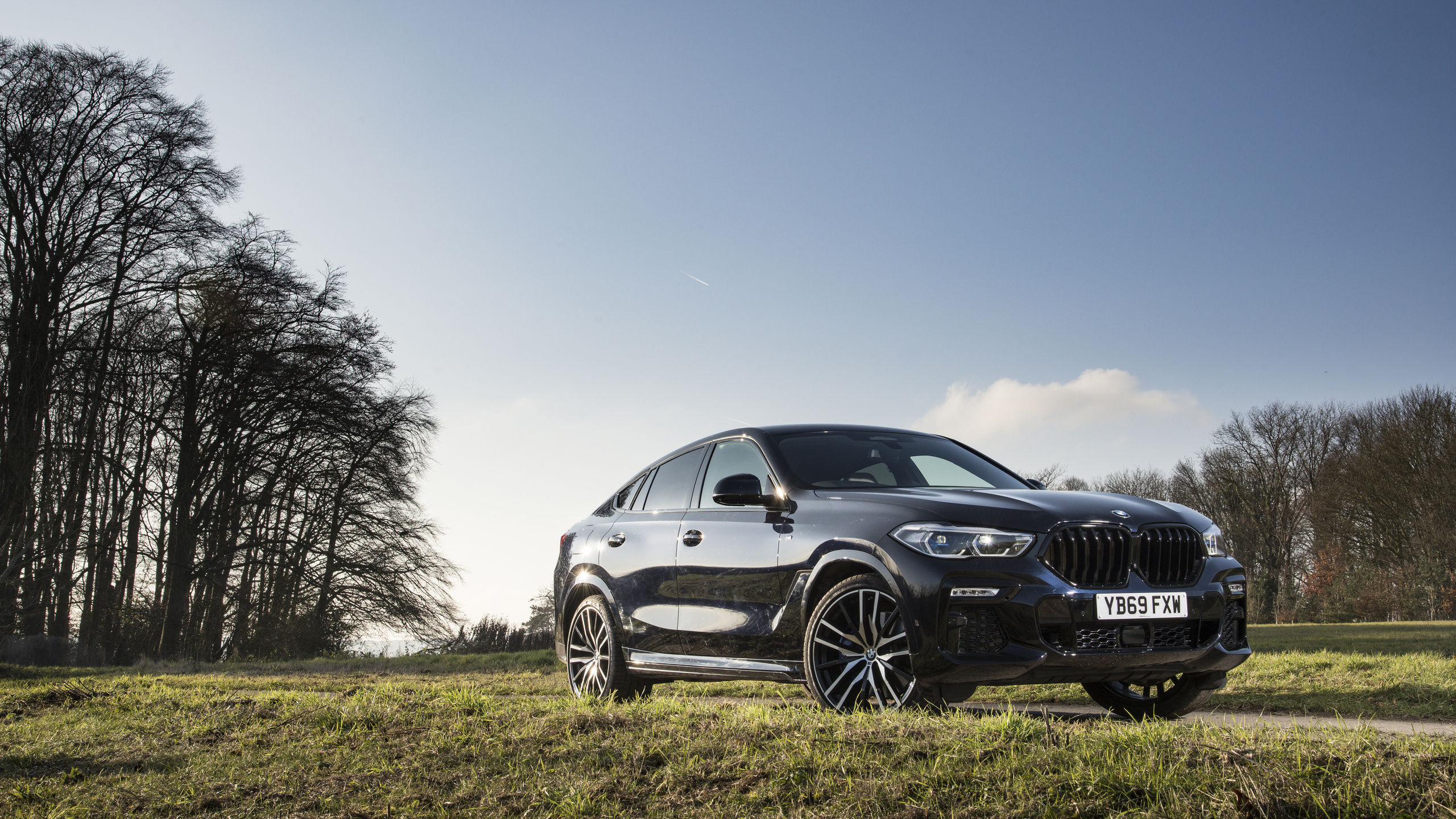 BMW X6, xDrive conqueror, Stunning 1440p resolution, Breathtaking visuals, 2560x1440 HD Desktop
