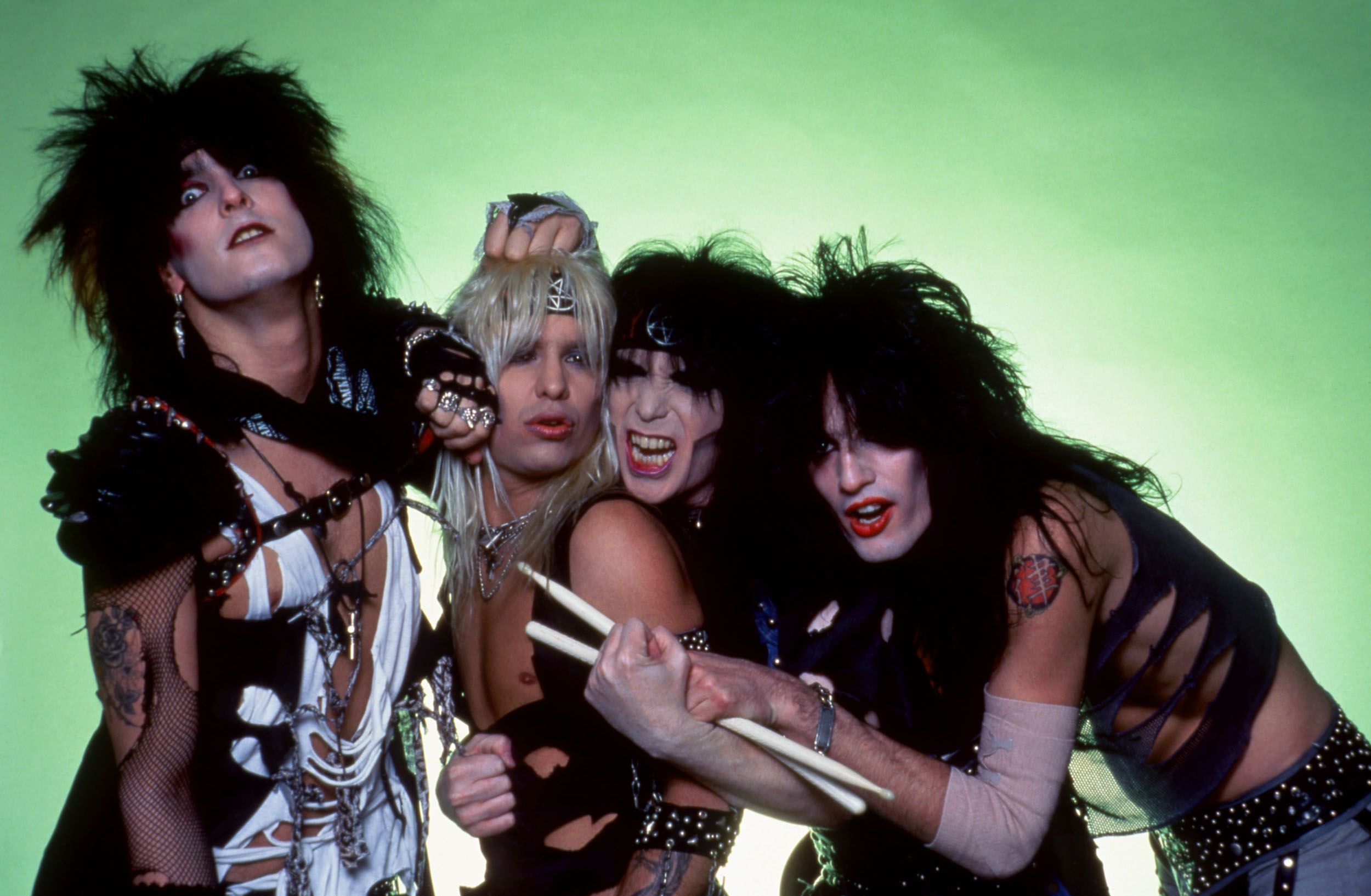 Mick Mars, Mtley Cre photos, 1980s party scenes, Rock and roll lifestyle, 2500x1640 HD Desktop